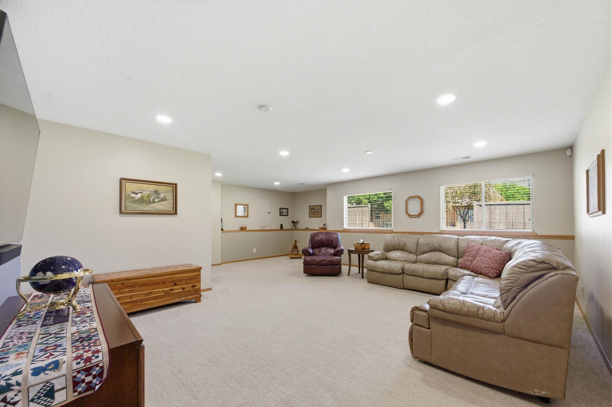 237 S Maple Dunes Court Wichita KS 67235