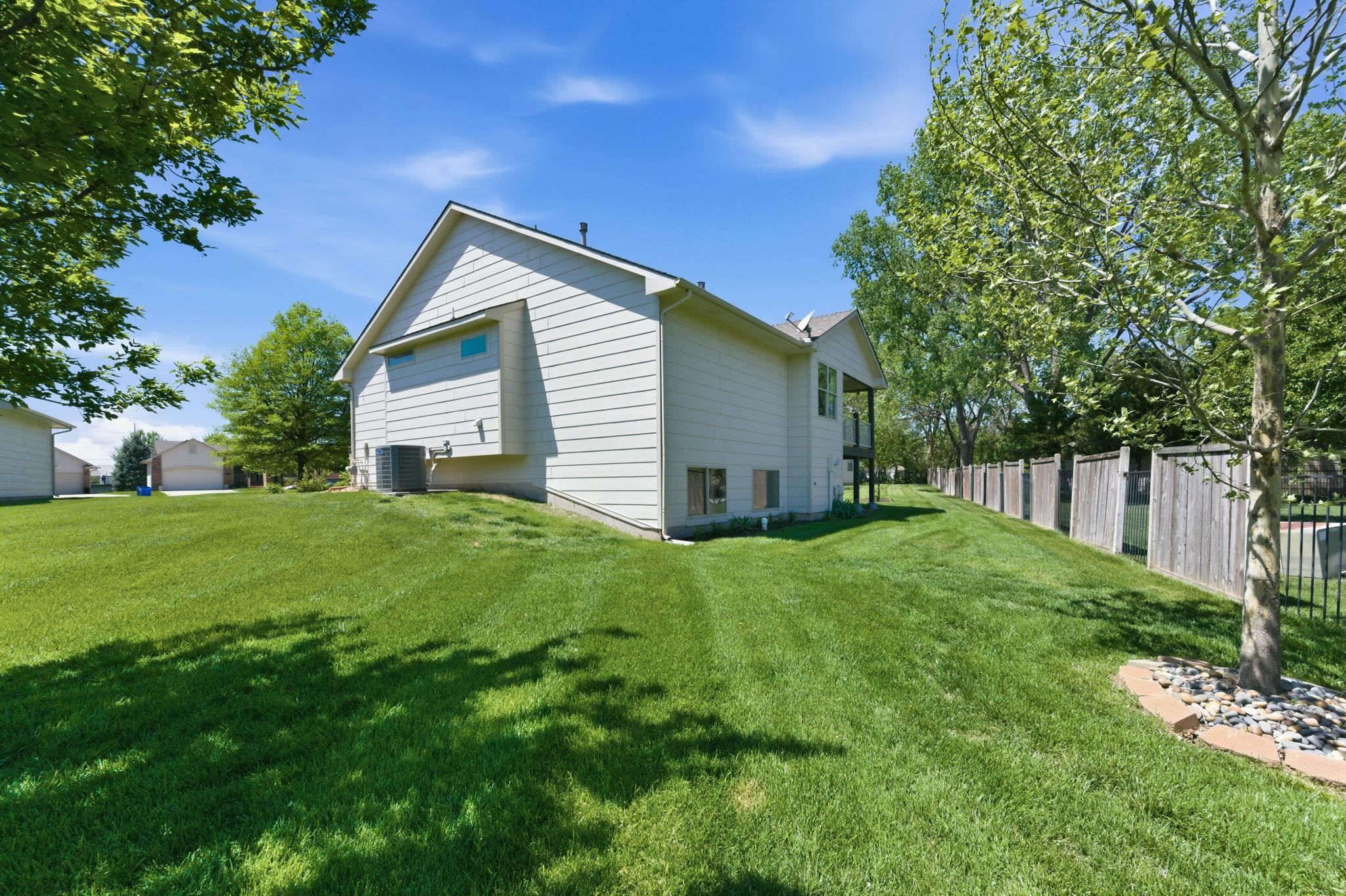 237 S Maple Dunes Court Wichita KS 67235