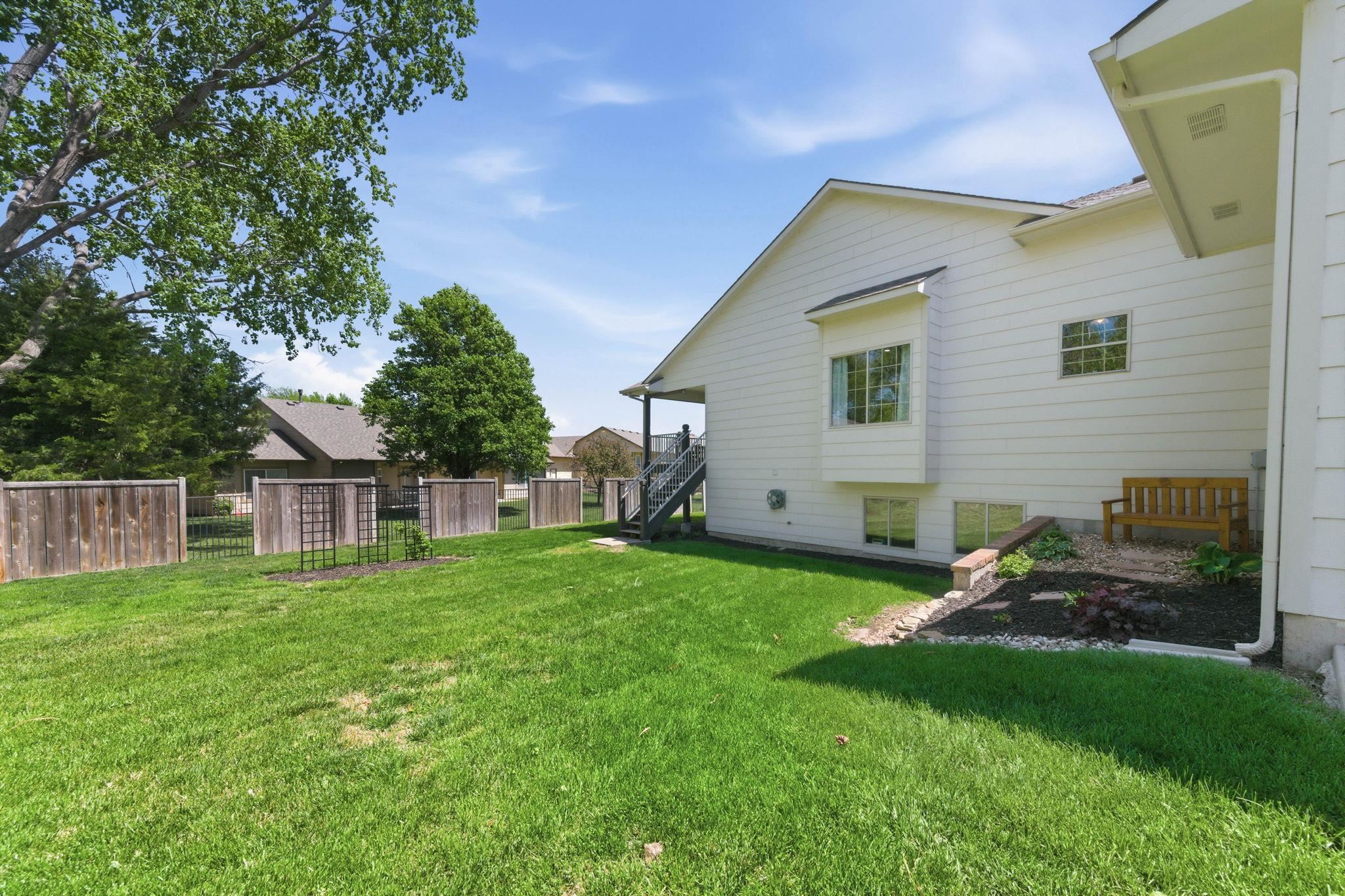 237 S Maple Dunes Court Wichita KS 67235