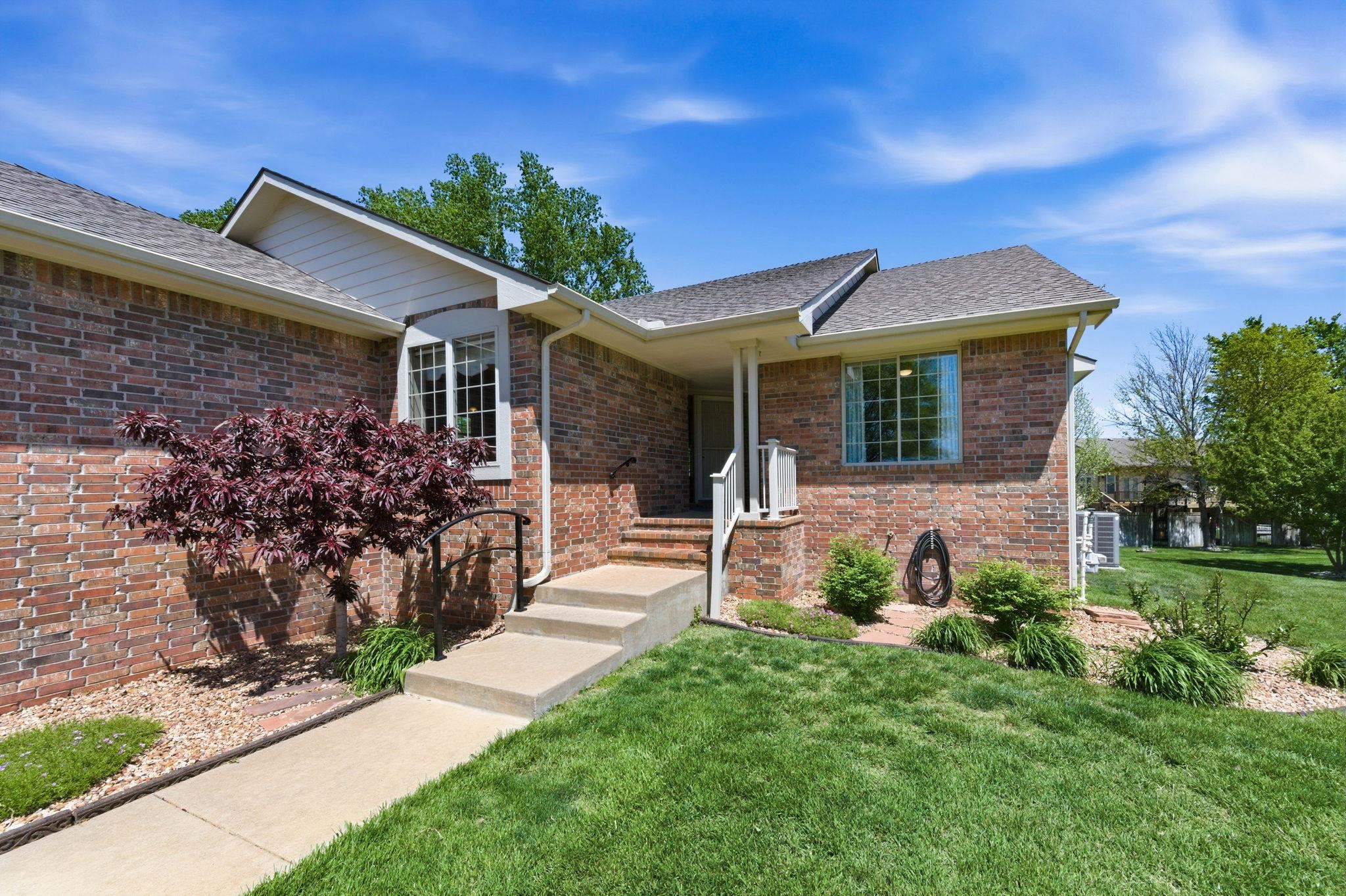 237 S Maple Dunes Court Wichita KS 67235