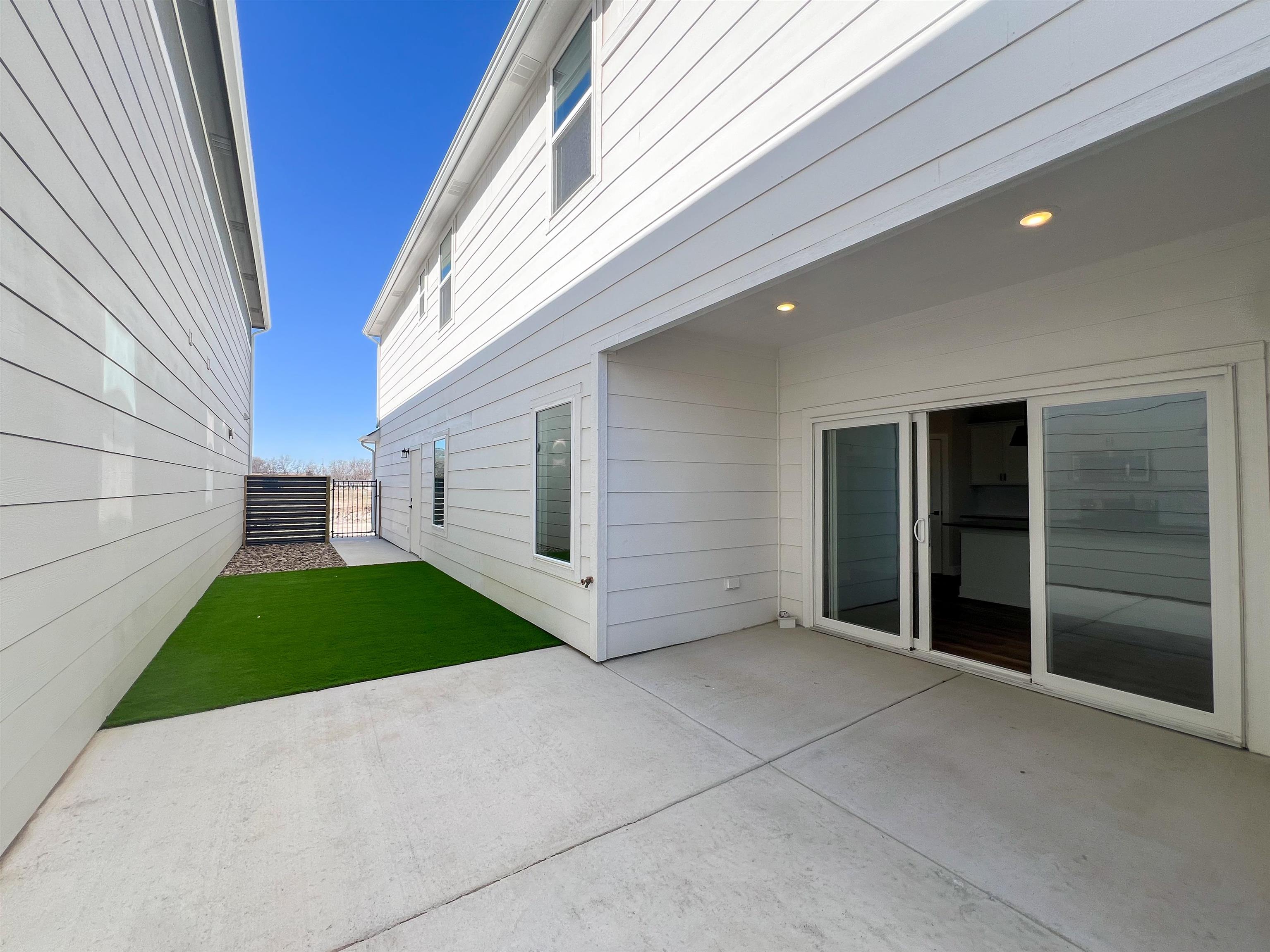 141 S Shay Road Andover KS 67002