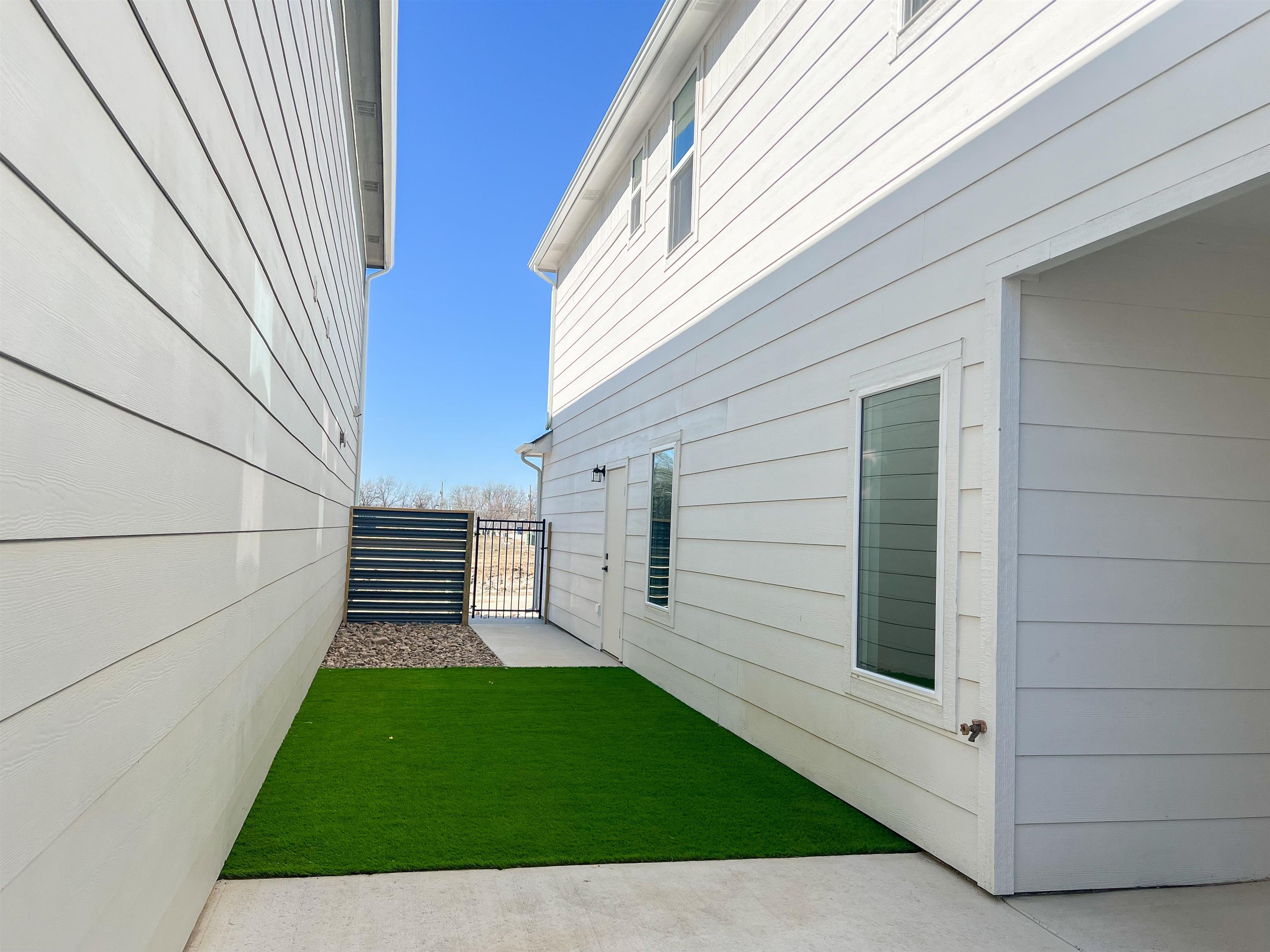 141 S Shay Road Andover KS 67002