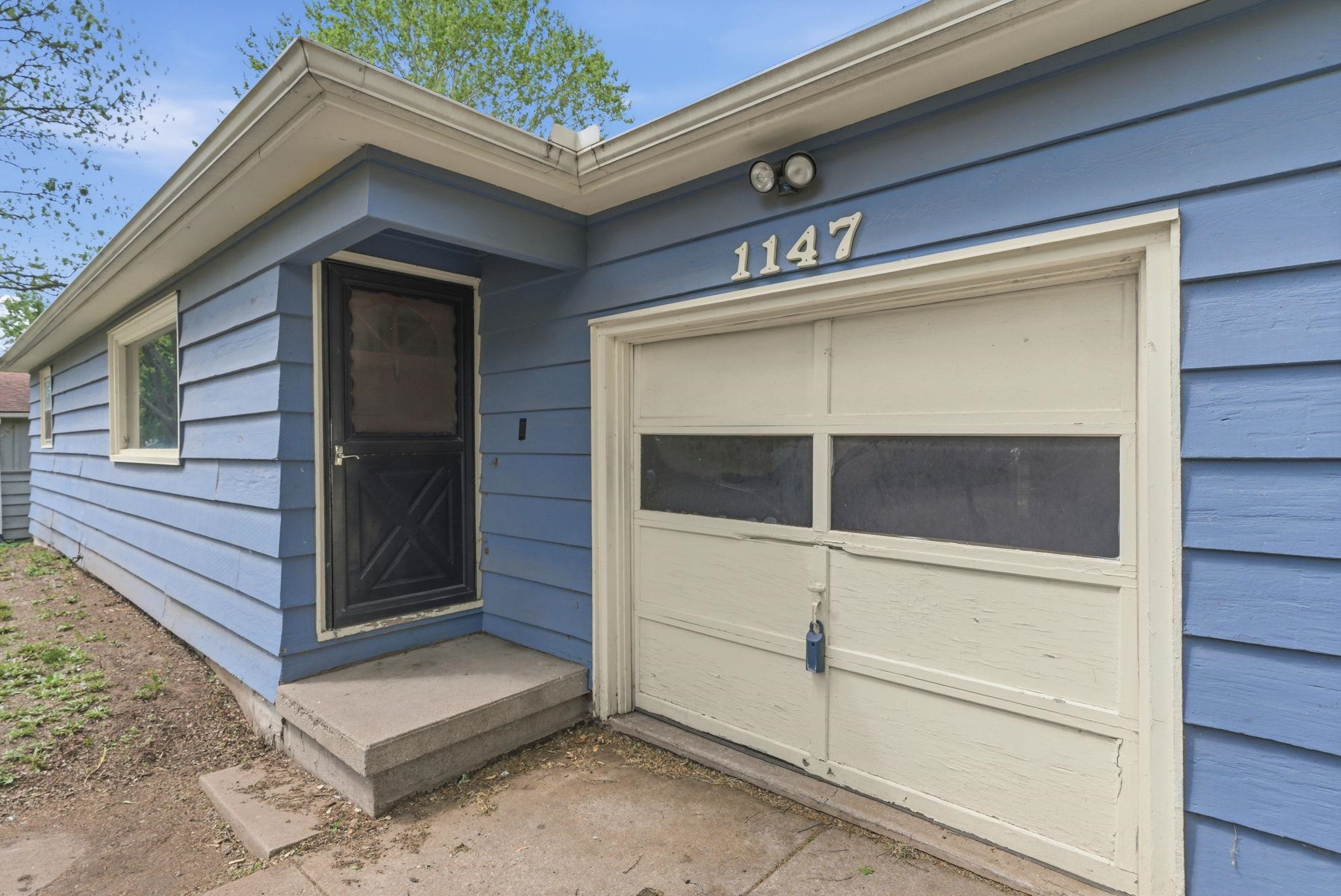 1147 Helen Street Augusta KS 67010