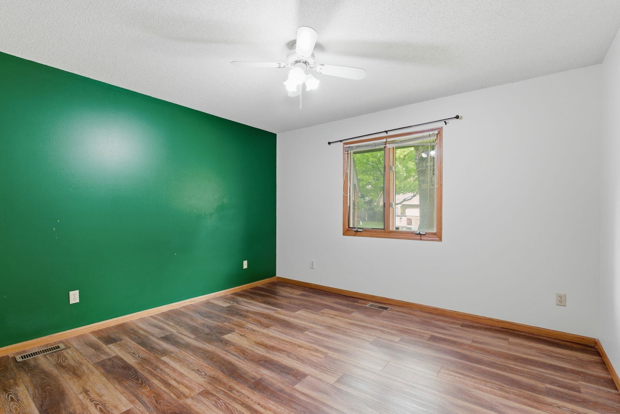 319 N Bay Country Court Wichita KS 67235