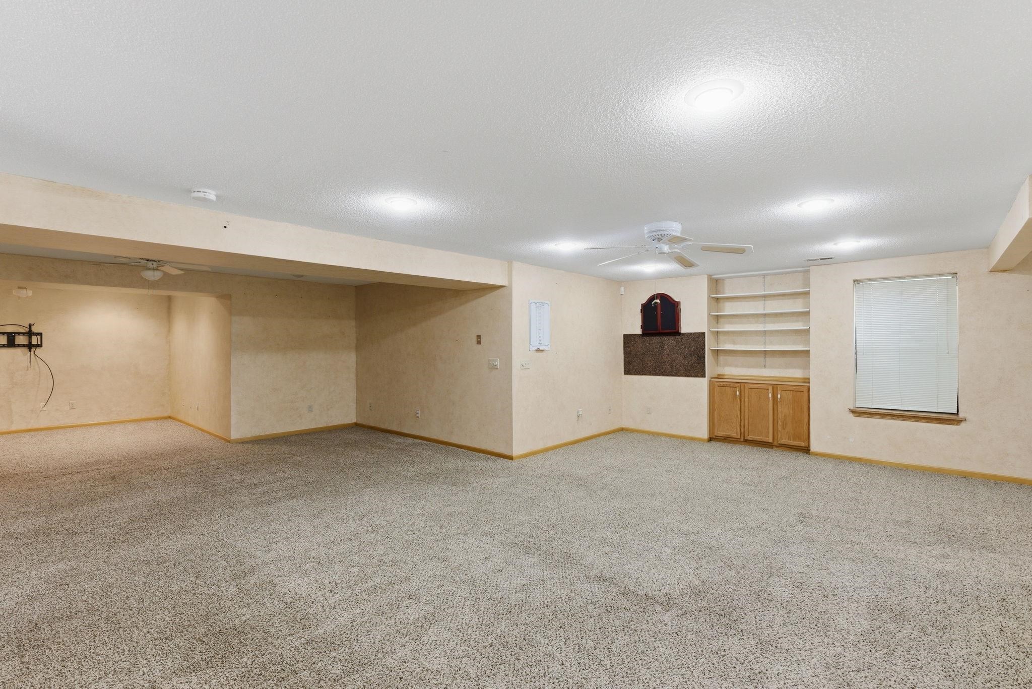 319 N Bay Country Court Wichita KS 67235