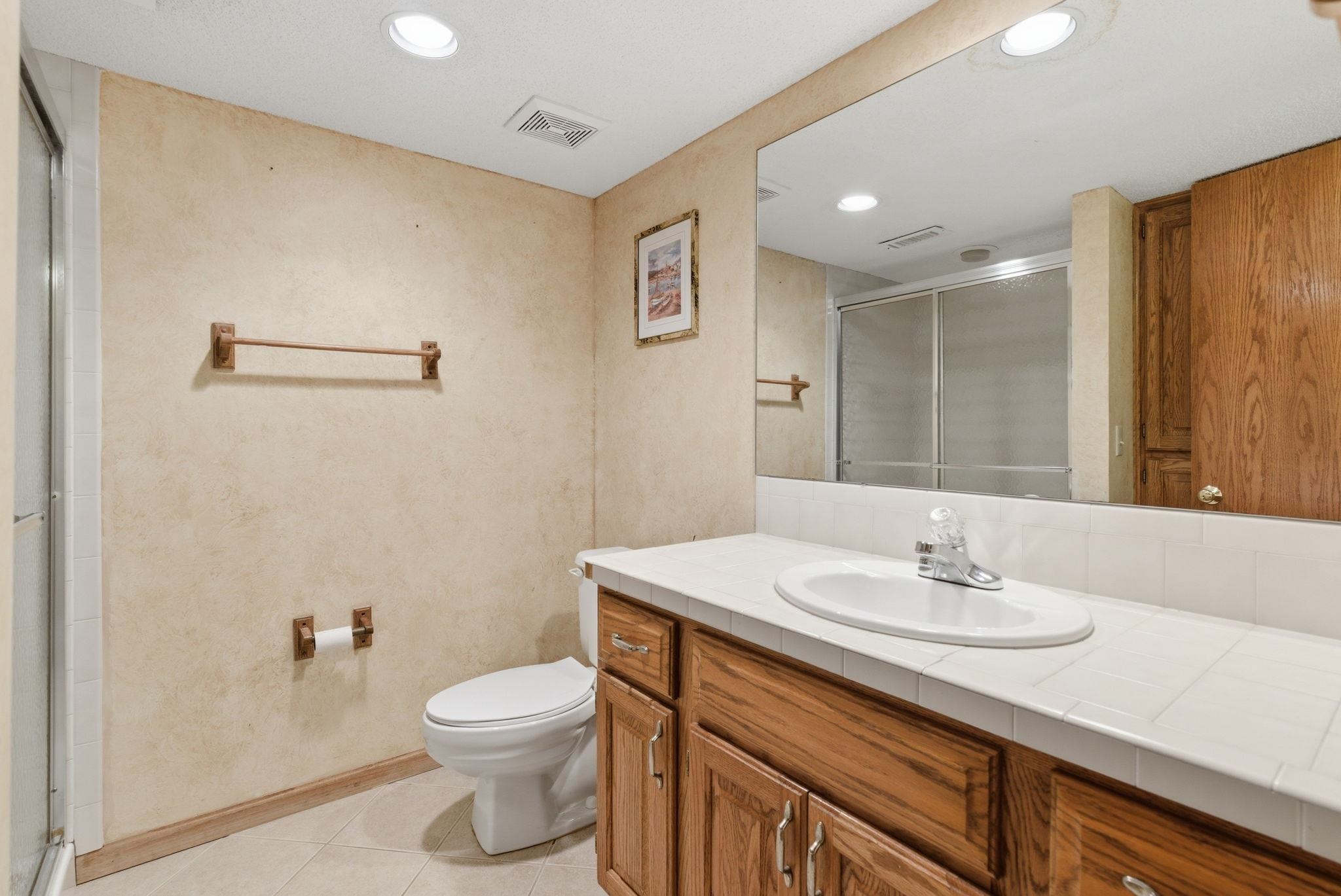 319 N Bay Country Court Wichita KS 67235