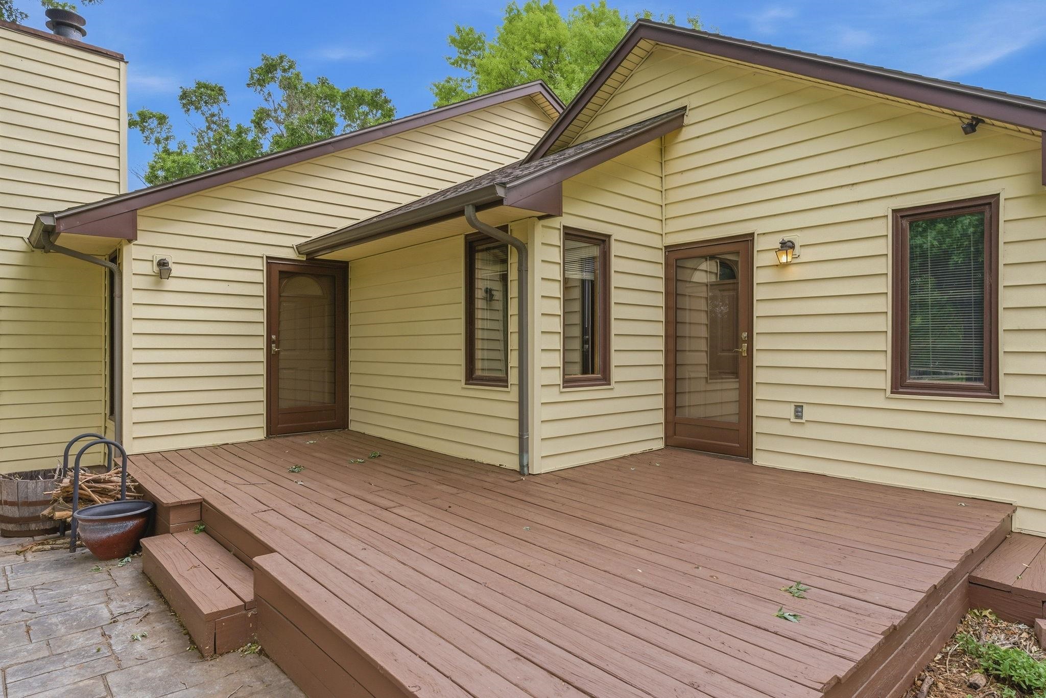 319 N Bay Country Court Wichita KS 67235