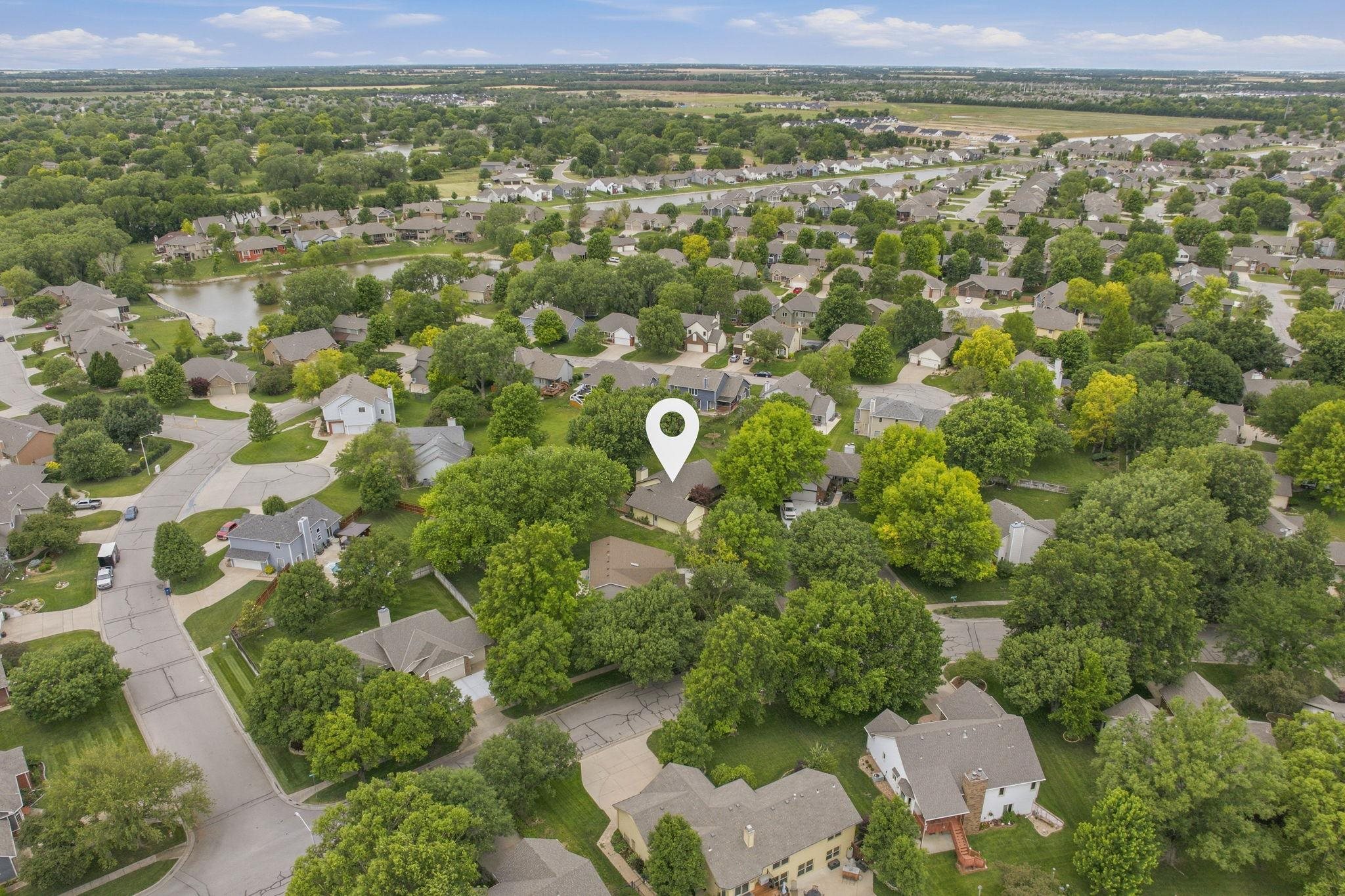 319 N Bay Country Court Wichita KS 67235
