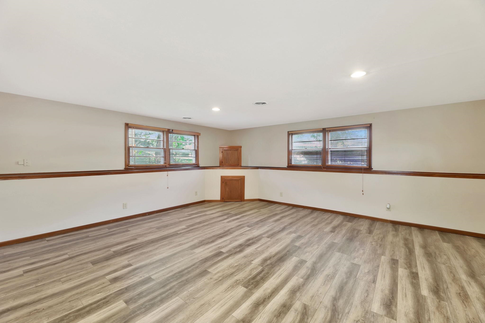 6223 E Perryton Street Bel Aire KS 67220