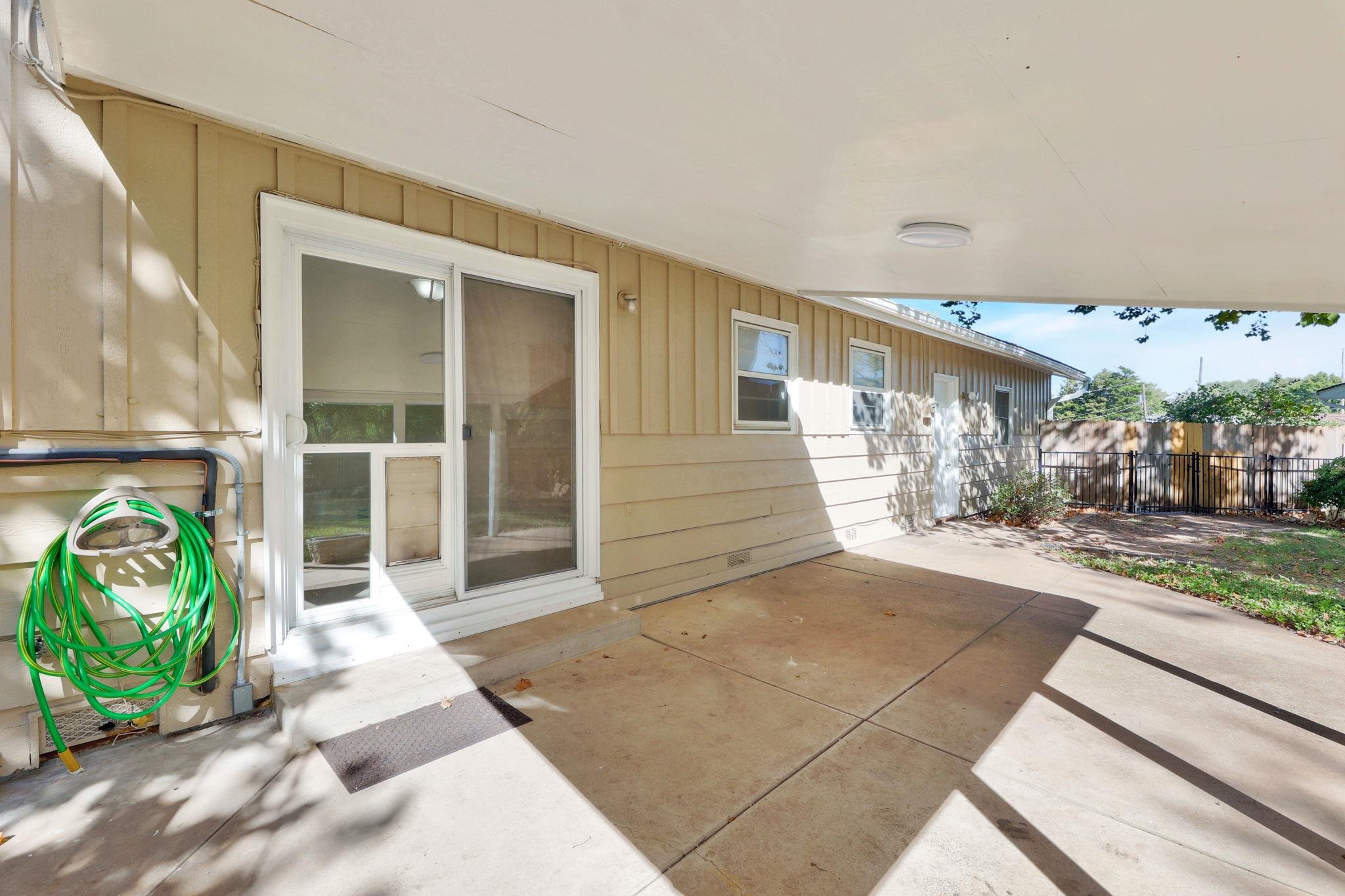 6223 E Perryton Street Bel Aire KS 67220