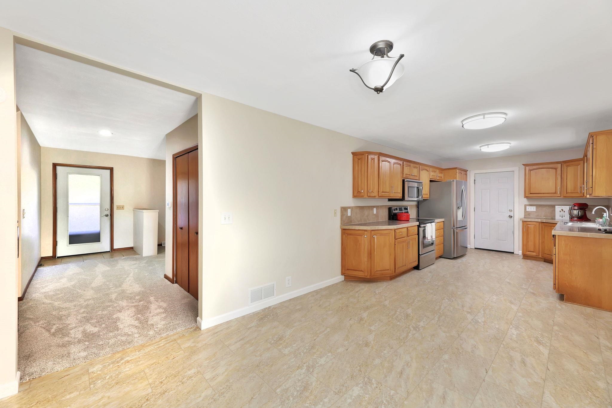 6223 E Perryton Street Bel Aire KS 67220