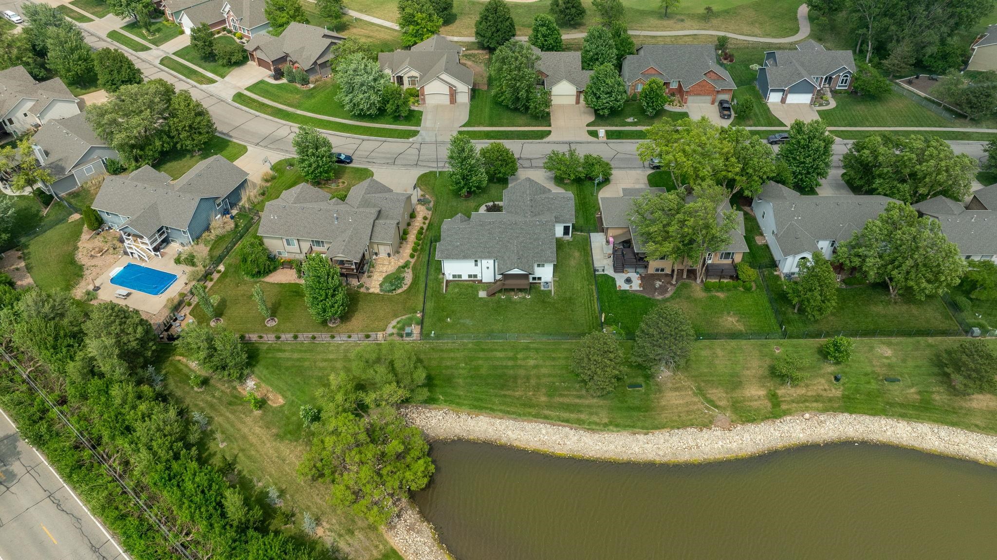 1323 S Threewood Street Wichita KS 67235