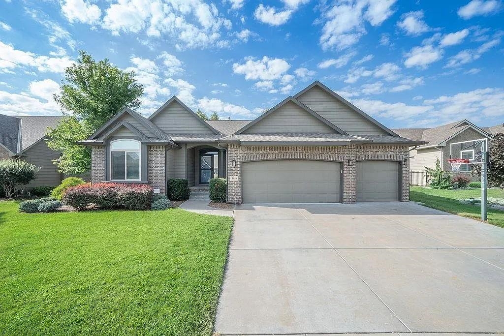 3110 N Landon Circle Wichita KS 67205