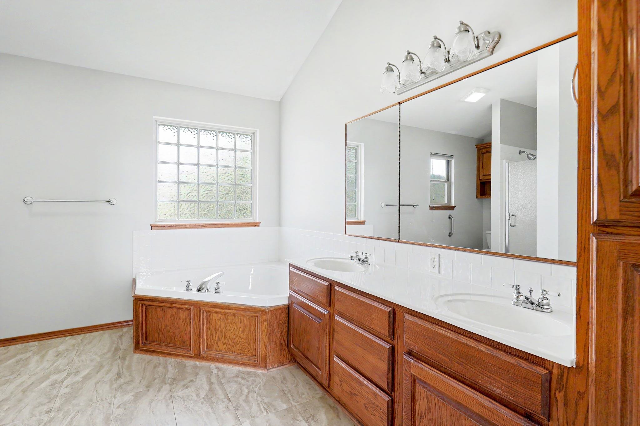 542 E Cheyenne Court Kechi KS 67067