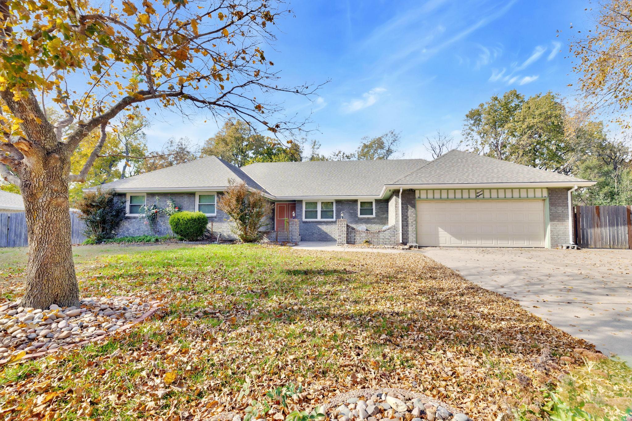 1118 E Oakwood Court Derby KS 67037