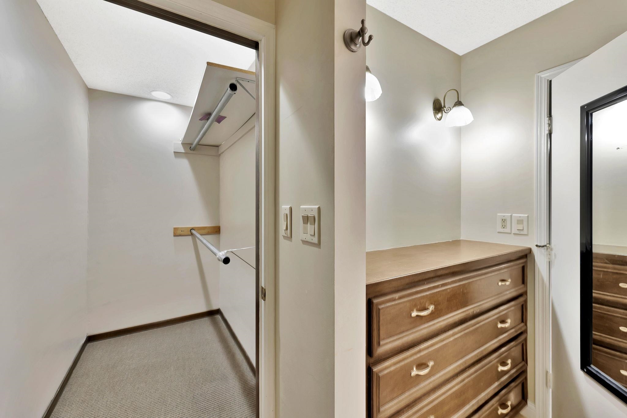 1118 E Oakwood Court Derby KS 67037