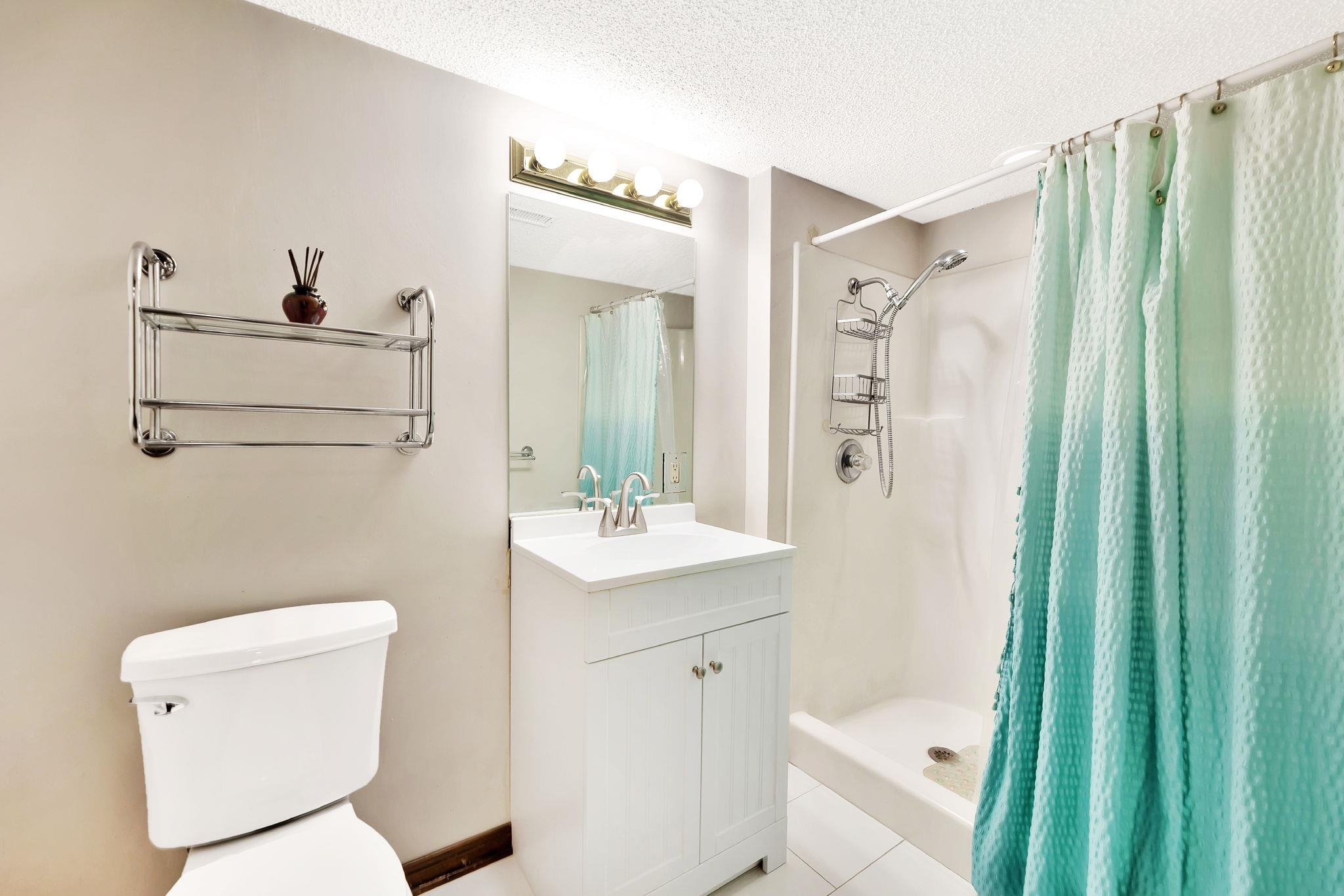 1118 E Oakwood Court Derby KS 67037