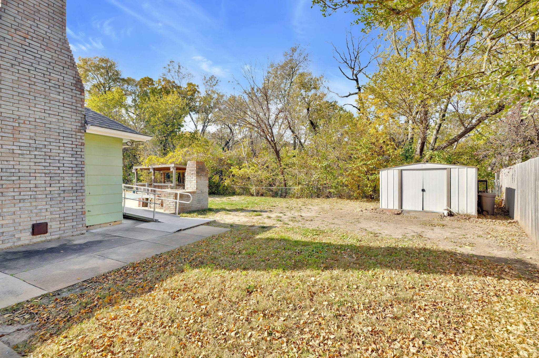 1118 E Oakwood Court Derby KS 67037