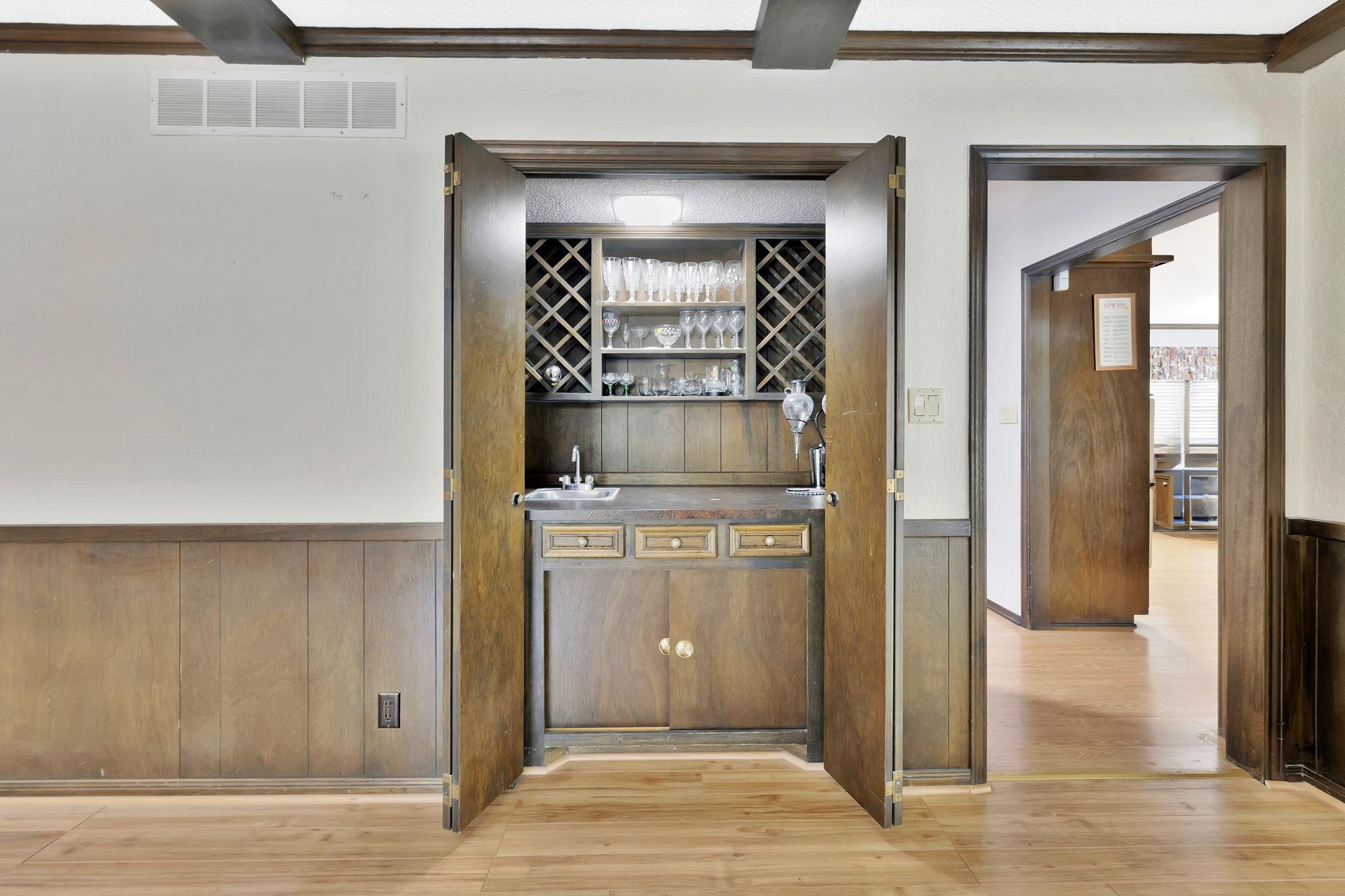 1118 E Oakwood Court Derby KS 67037