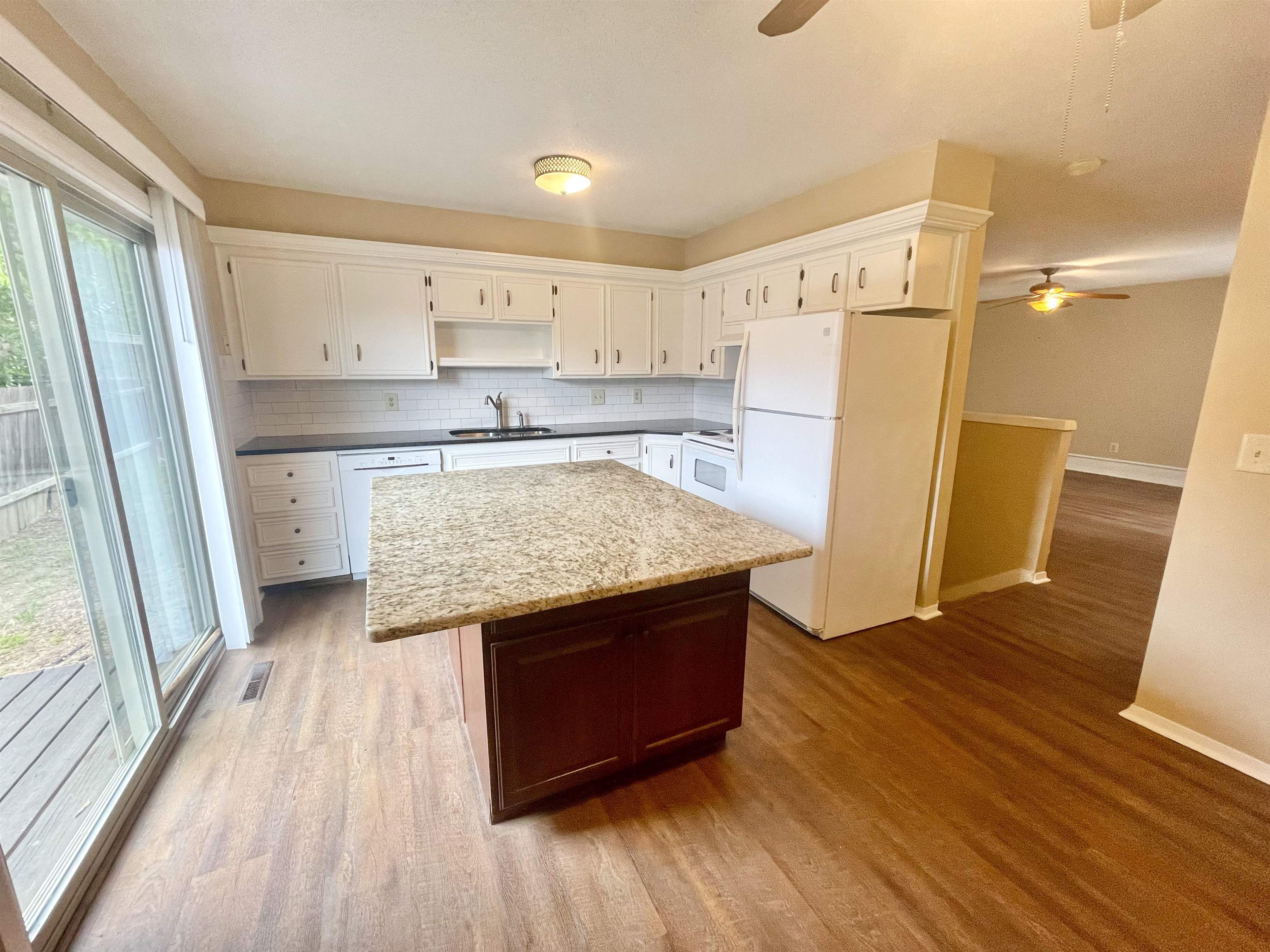 2156 S White Oak Drive Wichita KS 67207