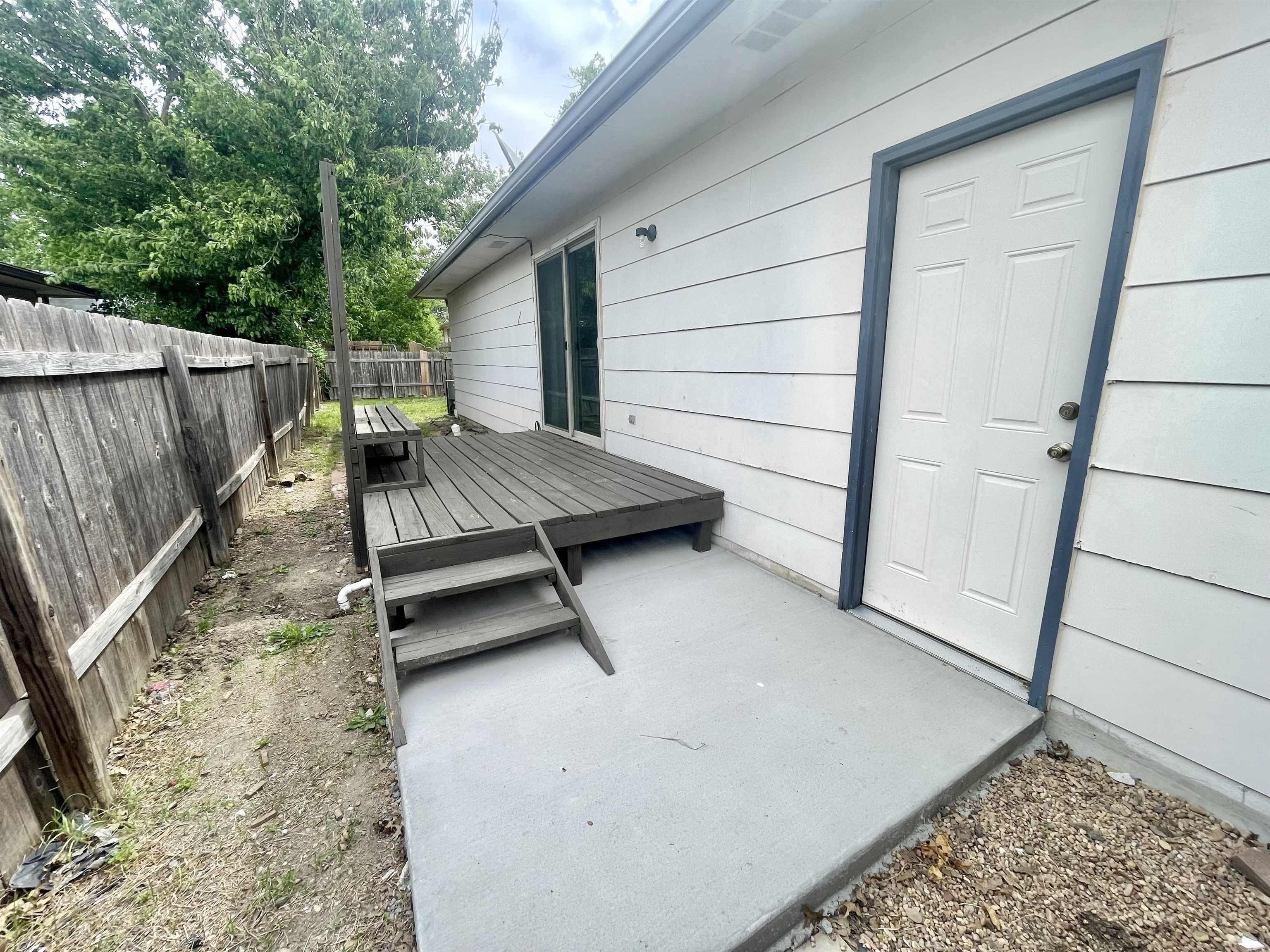 2156 S White Oak Drive Wichita KS 67207