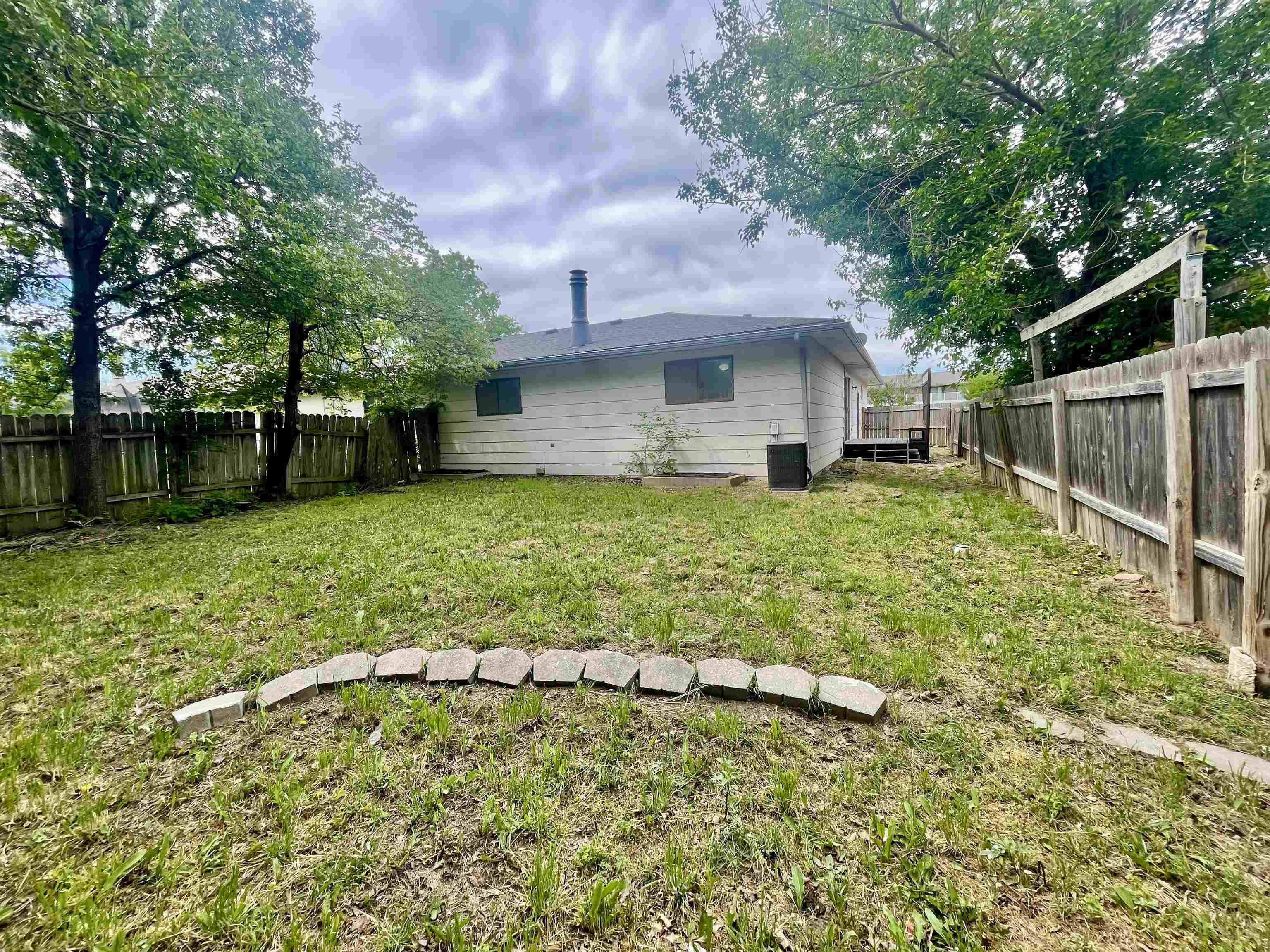 2156 S White Oak Drive Wichita KS 67207