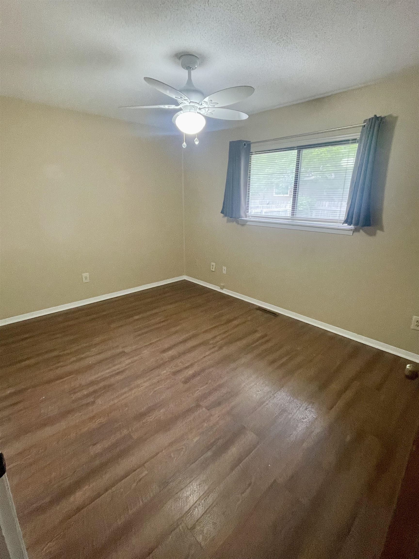 2156 S White Oak Drive Wichita KS 67207