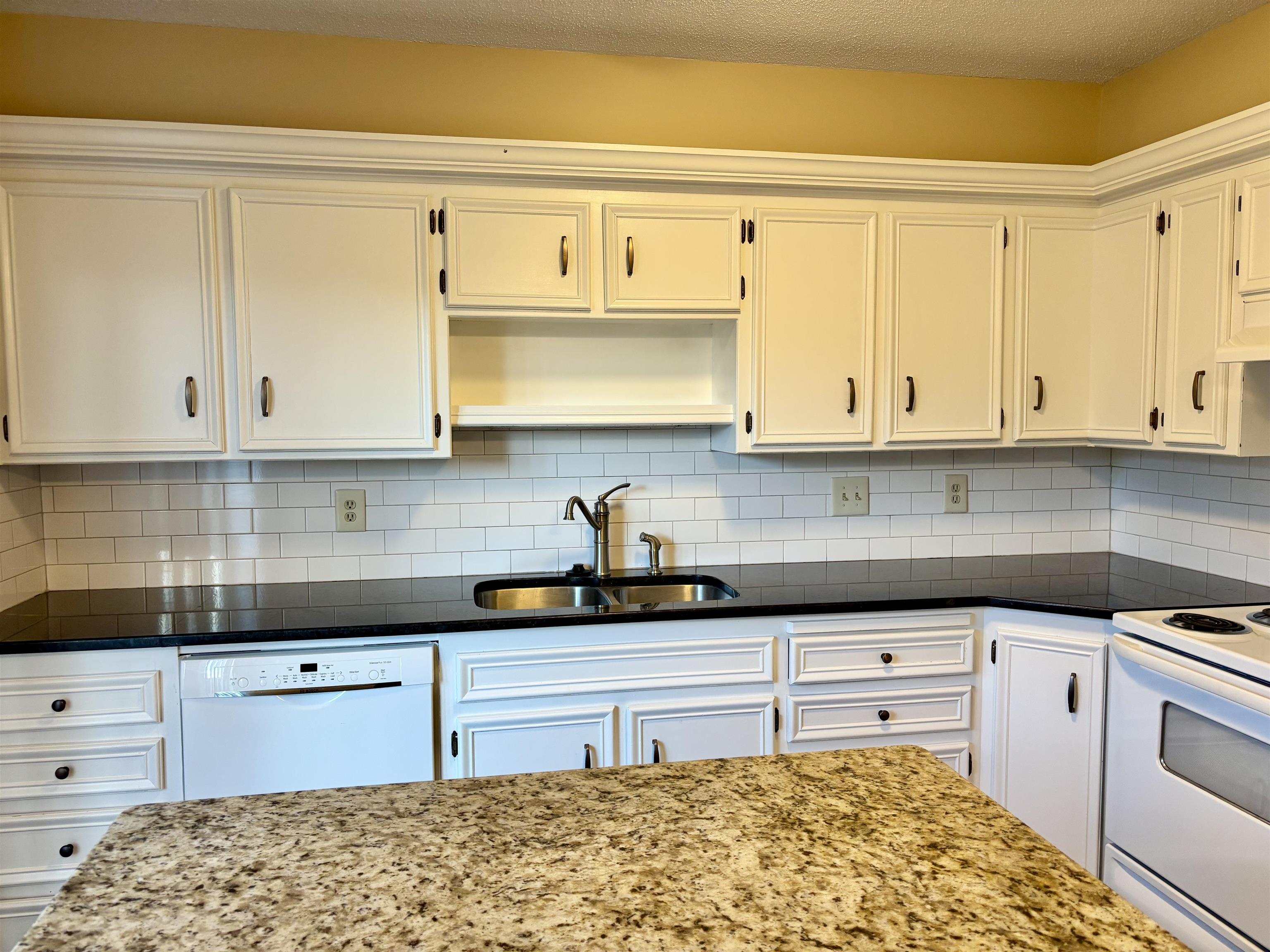 2156 S White Oak Drive Wichita KS 67207