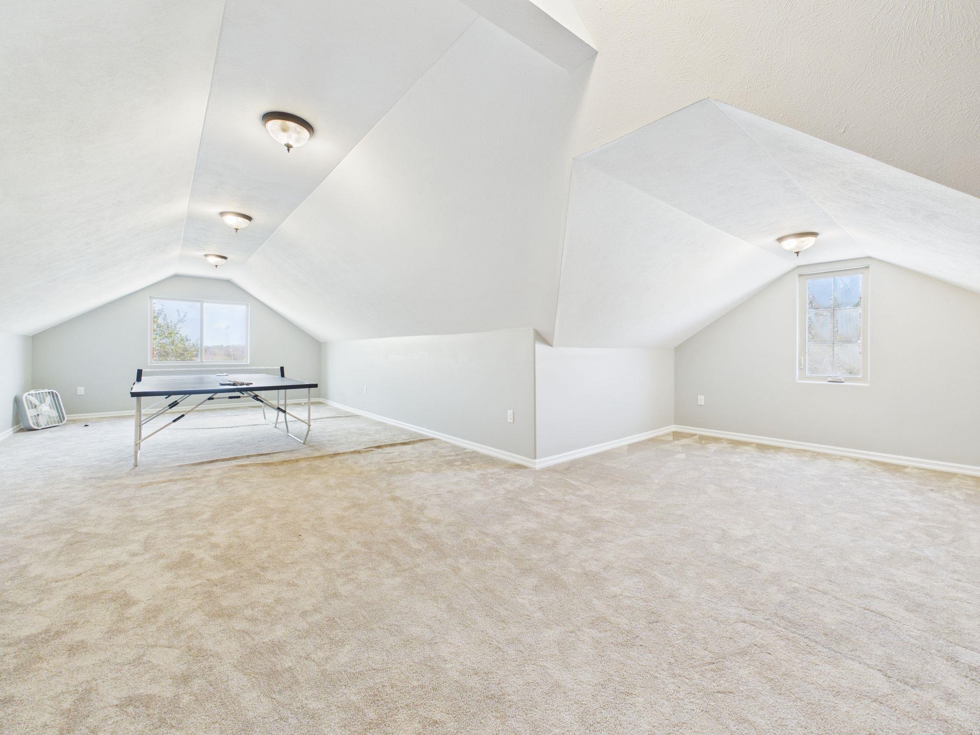 22015 W 101st Street N Mount Hope KS 67108