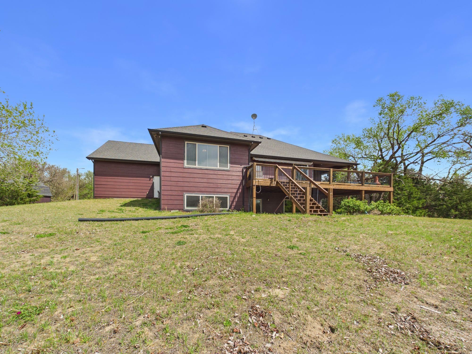 22015 W 101st Street N Mount Hope KS 67108
