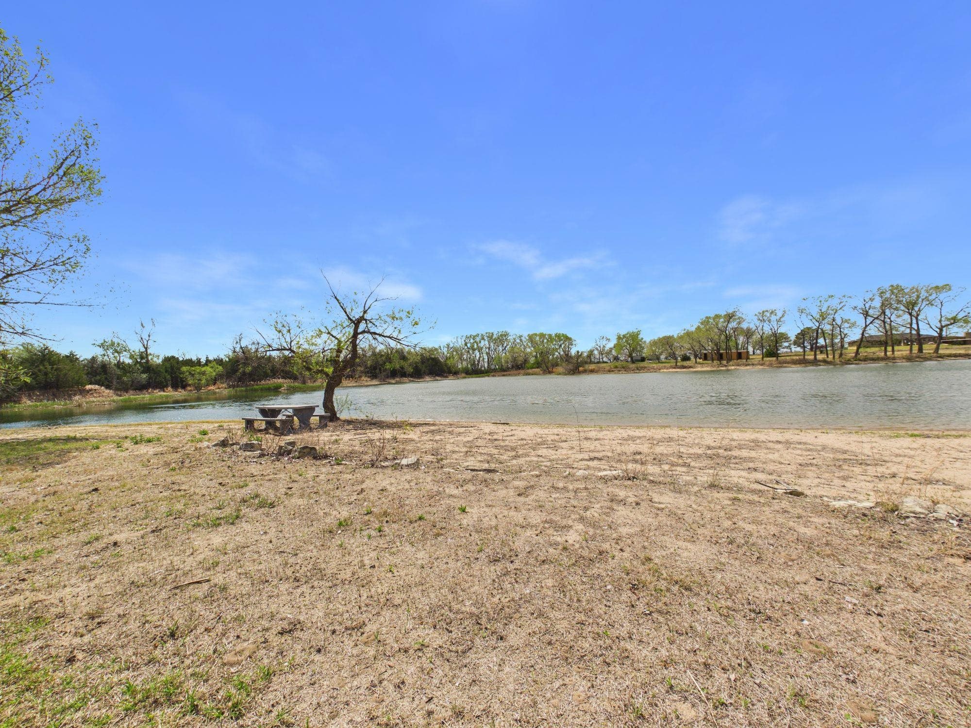 22015 W 101st Street N Mount Hope KS 67108