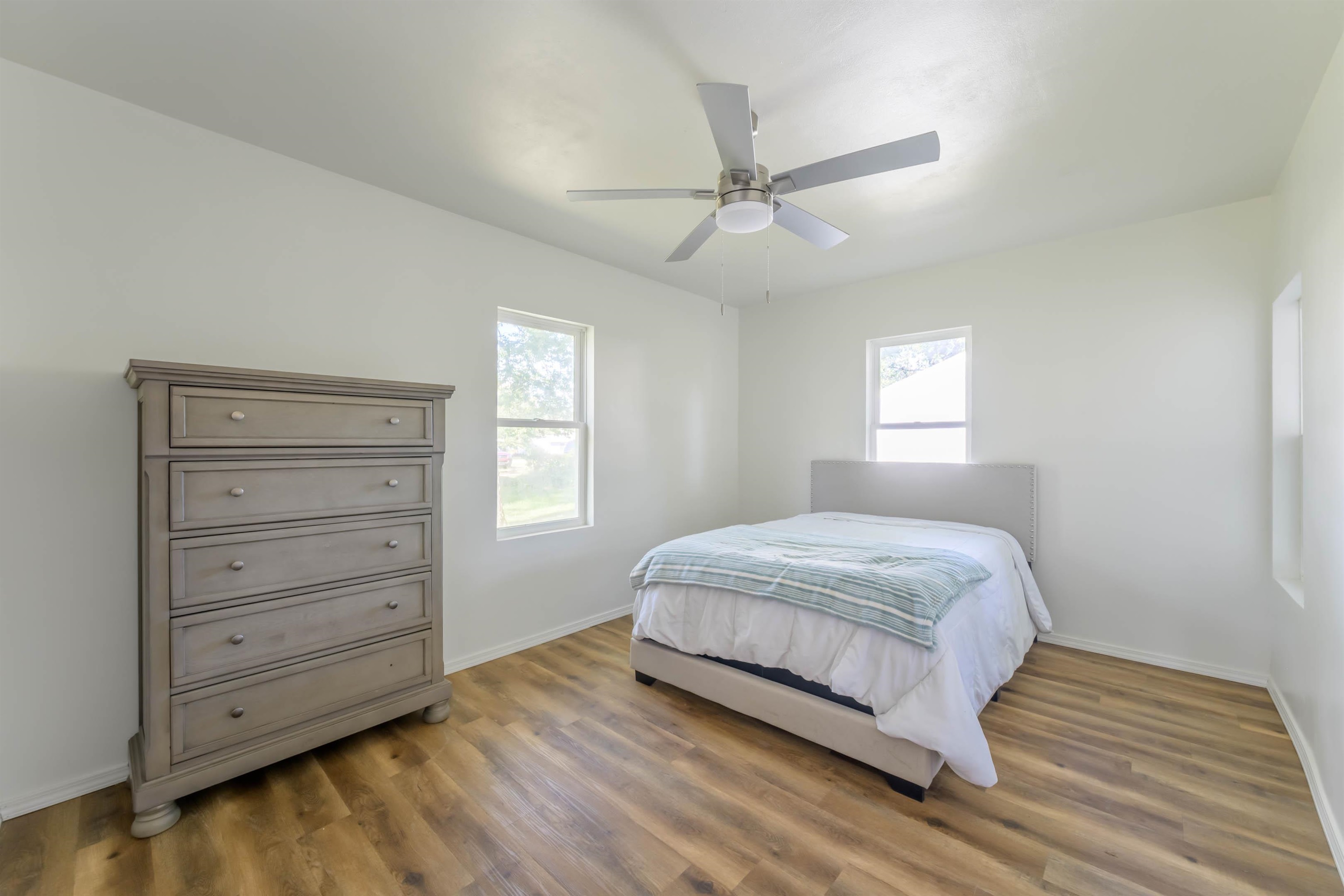 210 S Cedar Marion KS 66861-1328