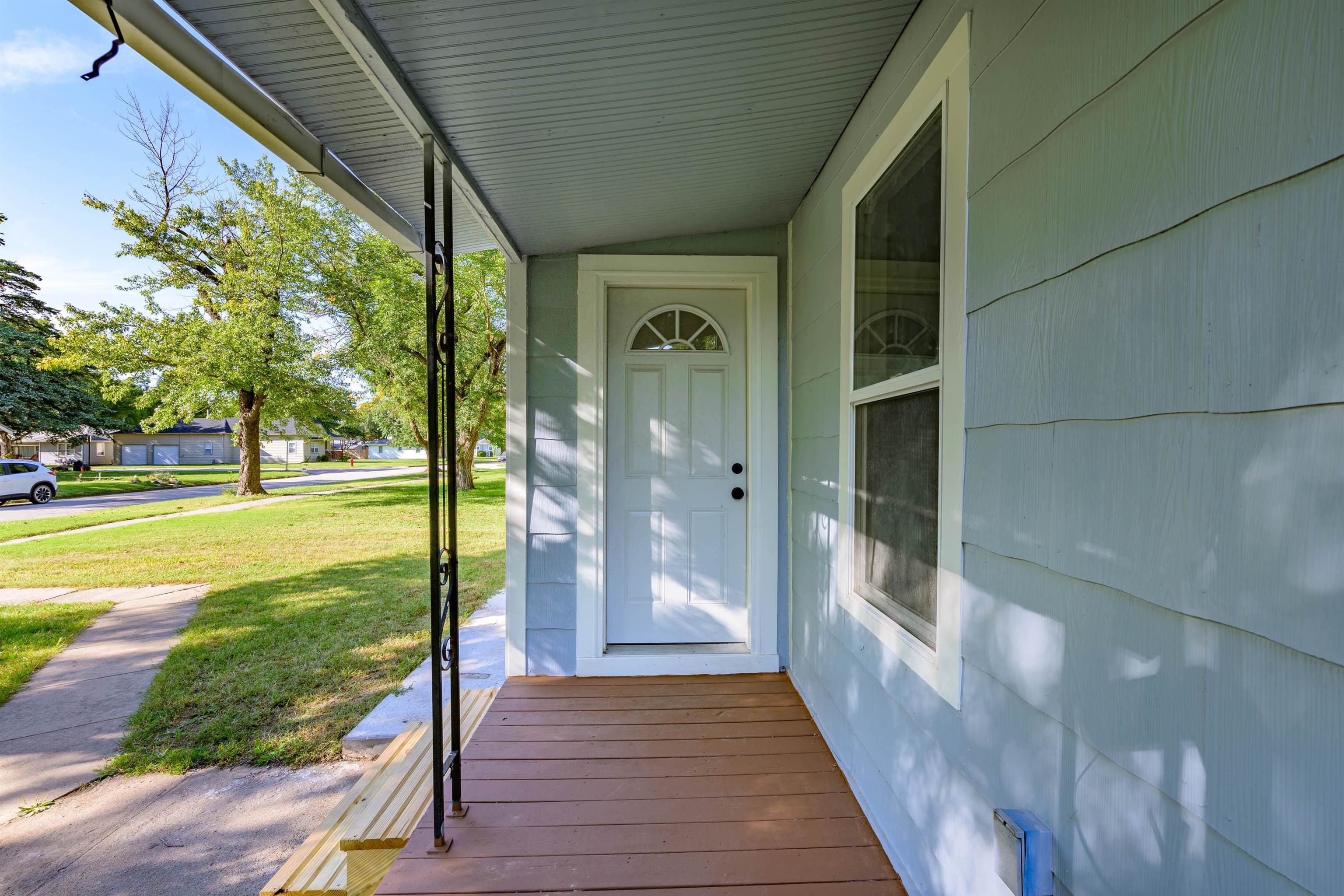 210 S Cedar Marion KS 66861-1328