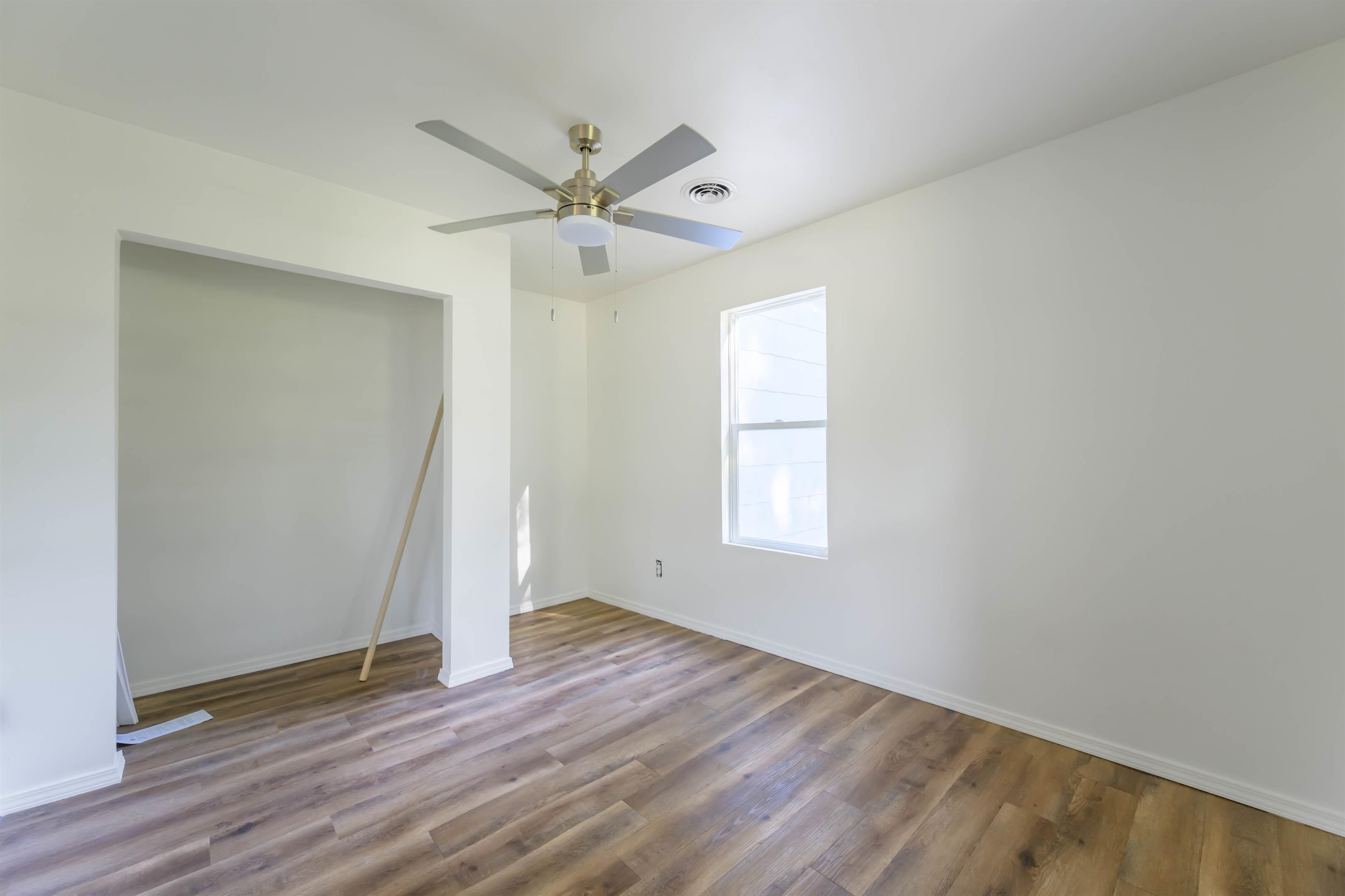210 S Cedar Marion KS 66861-1328