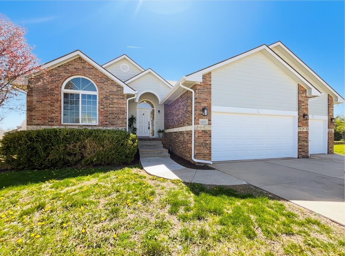 1227 S Horseback Court Wichita KS 67230