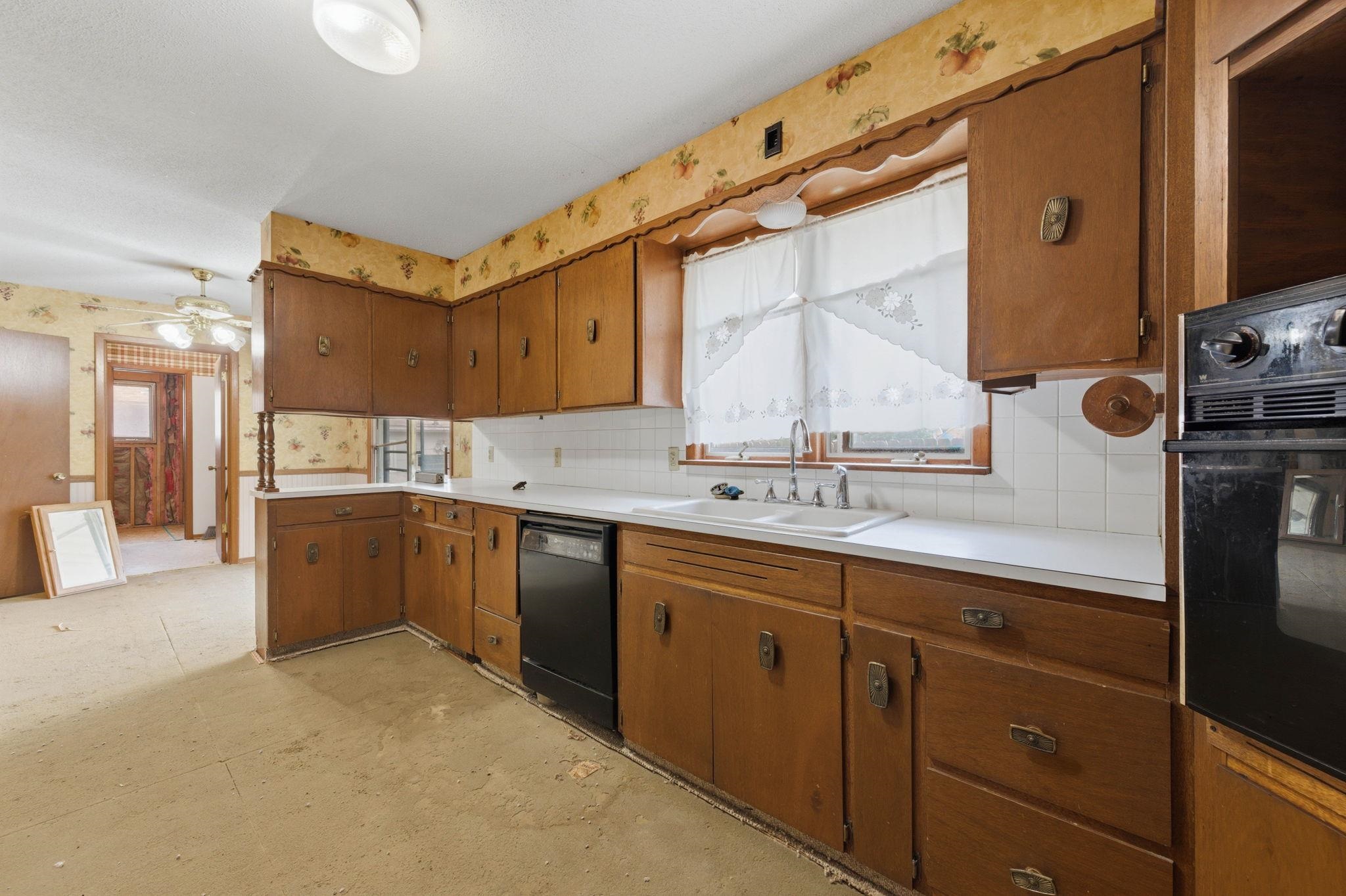 326 W 3rd Avenue Cheney KS 67025