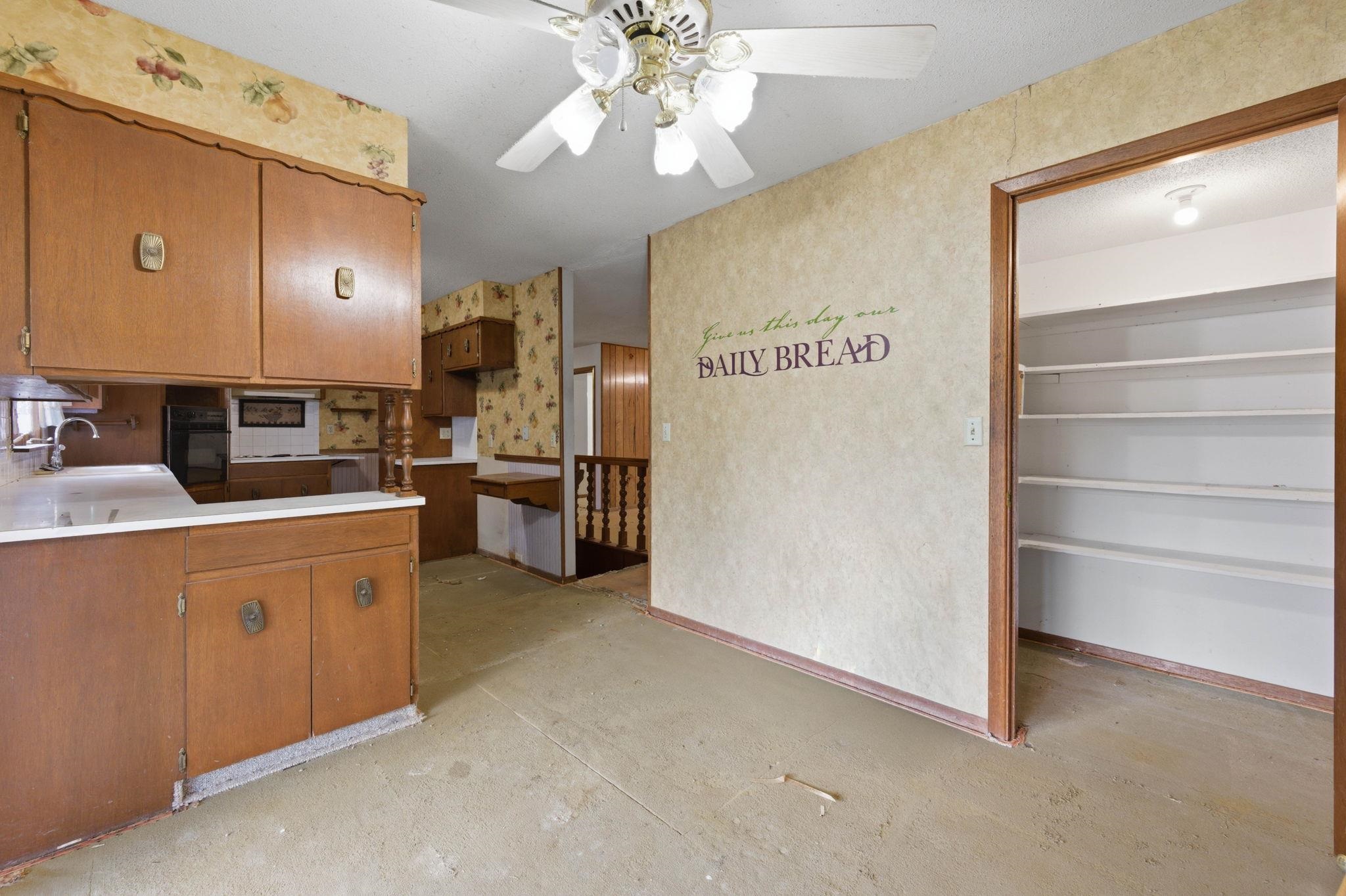 326 W 3rd Avenue Cheney KS 67025
