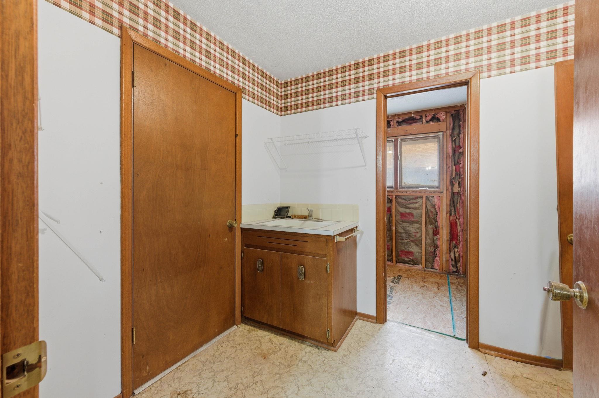326 W 3rd Avenue Cheney KS 67025