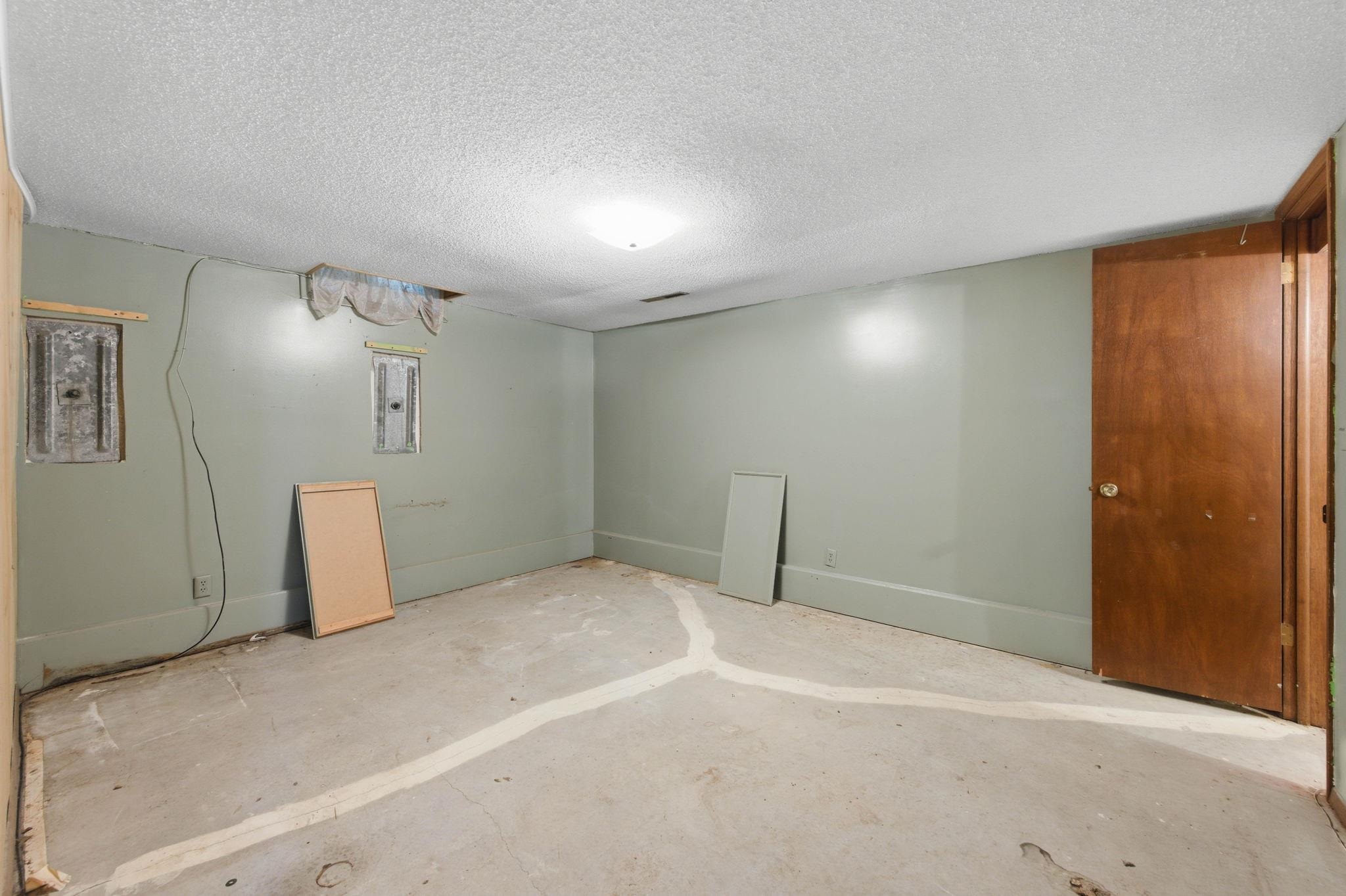 326 W 3rd Avenue Cheney KS 67025