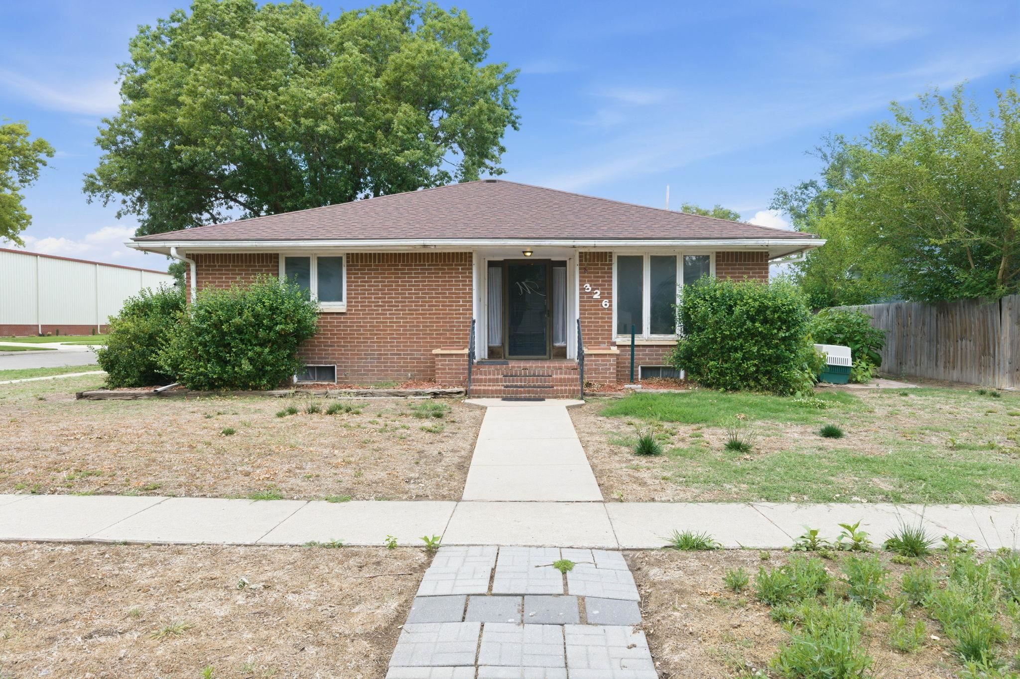 326 W 3rd Avenue Cheney KS 67025