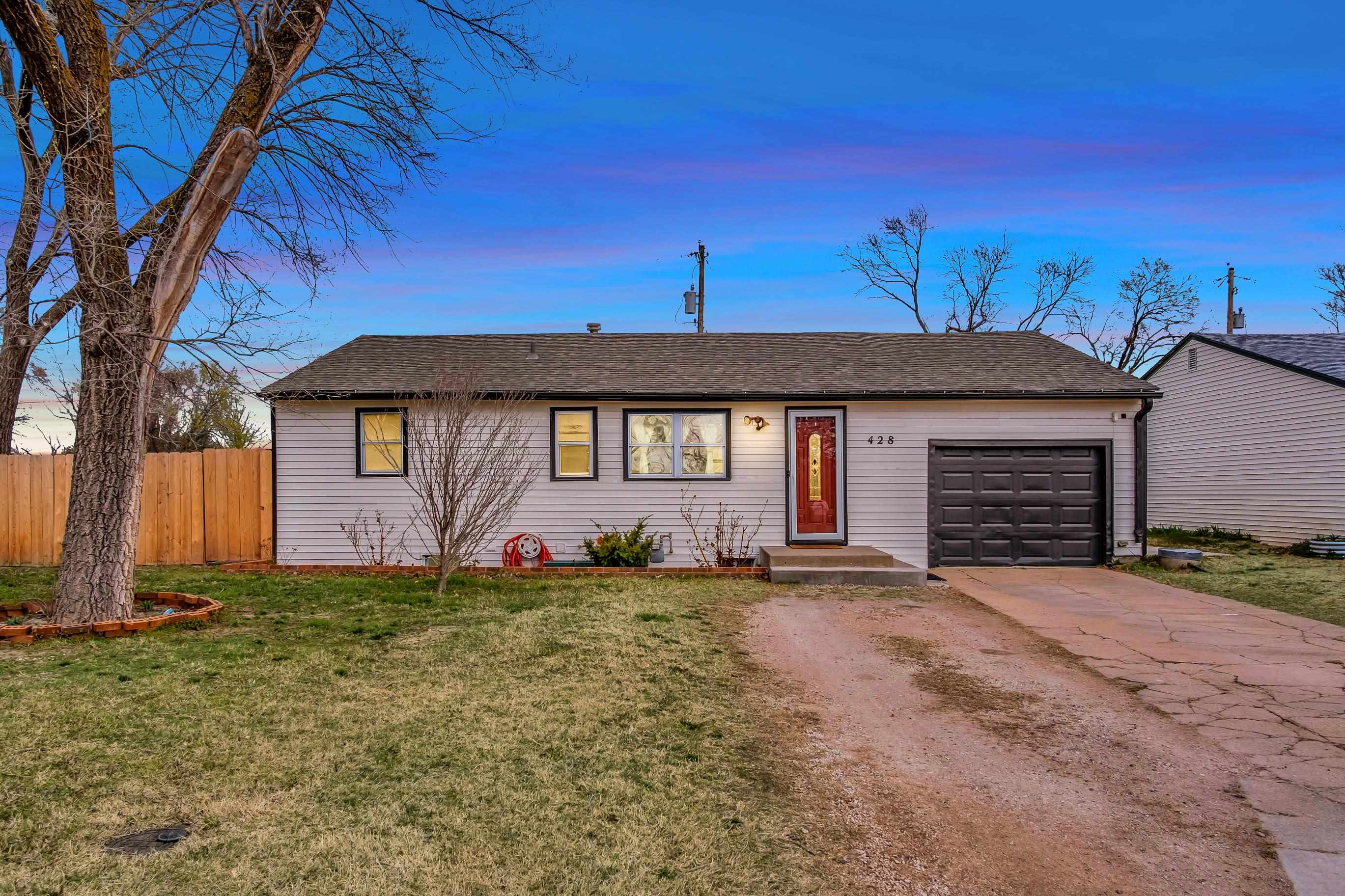 428 SW 11th Newton KS 67114