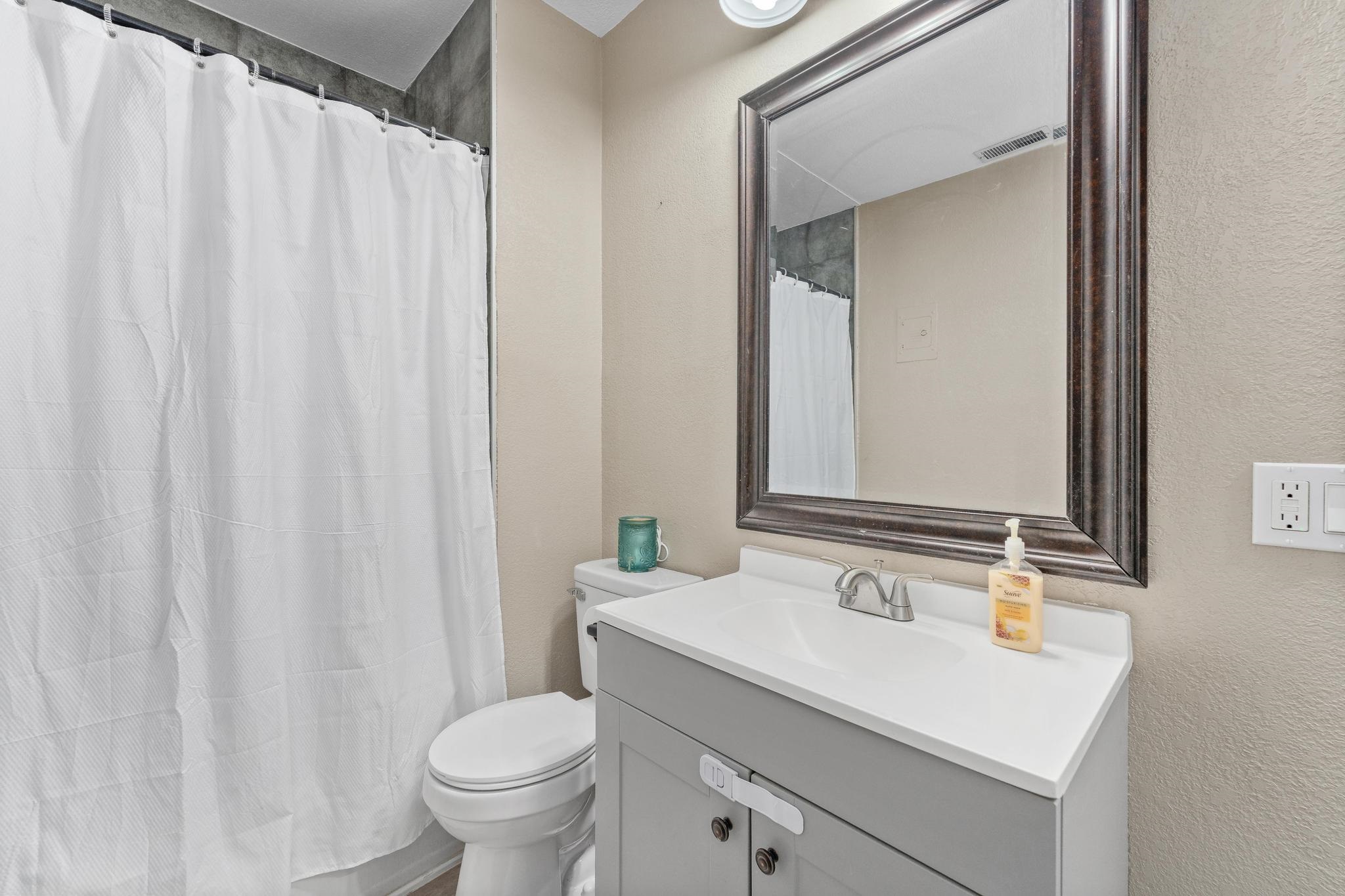 320 N Poplar Douglass KS 67039