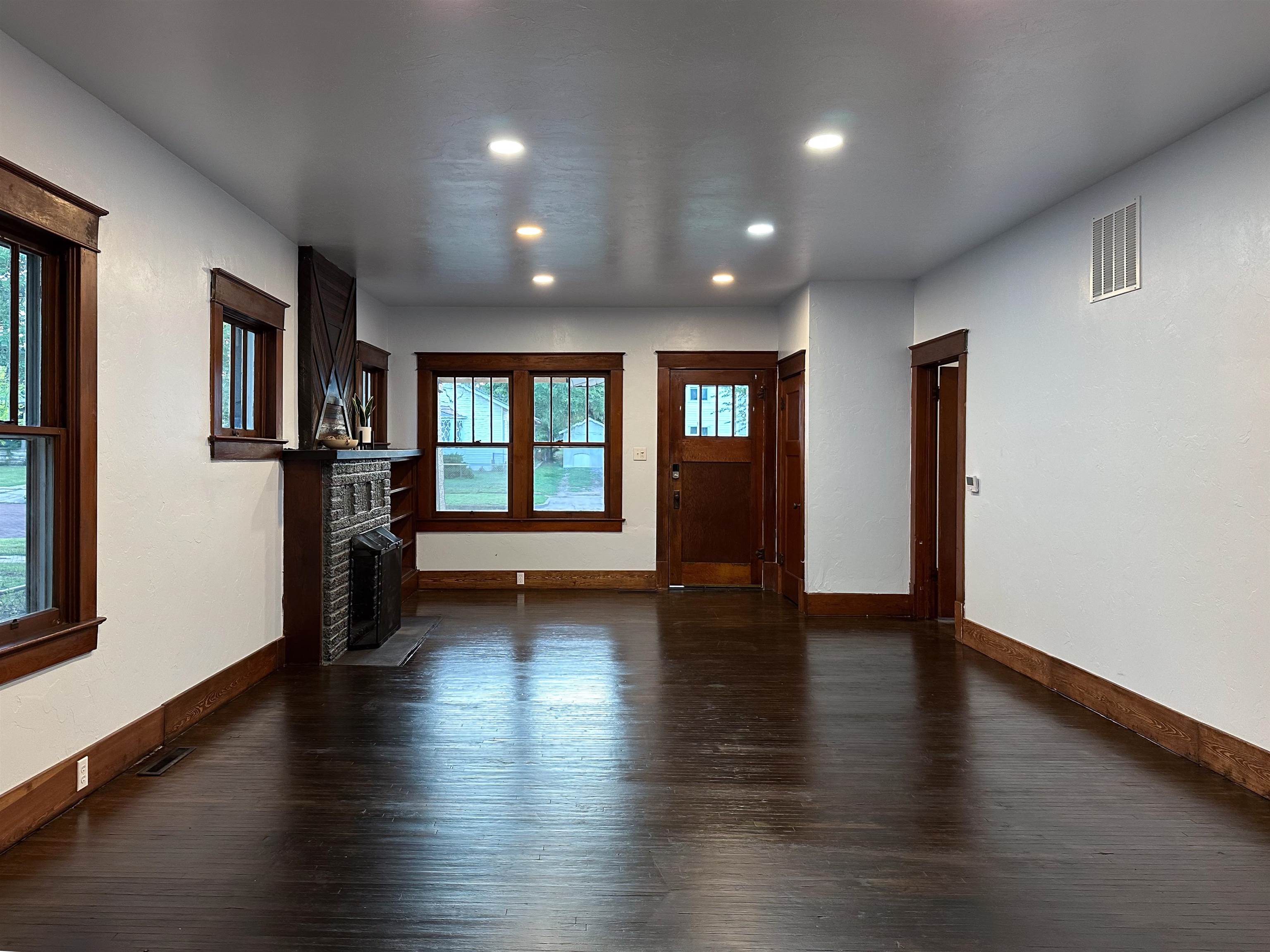 616 N 4th Street Arkansas City KS 67005