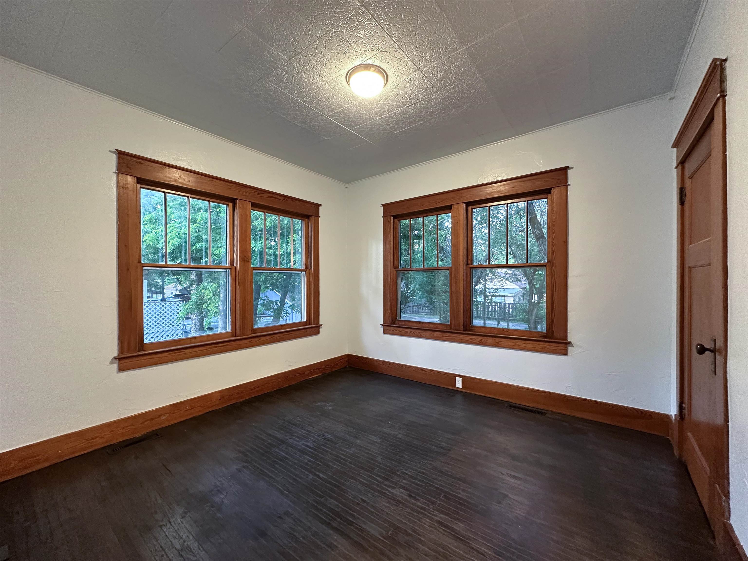 616 N 4th Street Arkansas City KS 67005