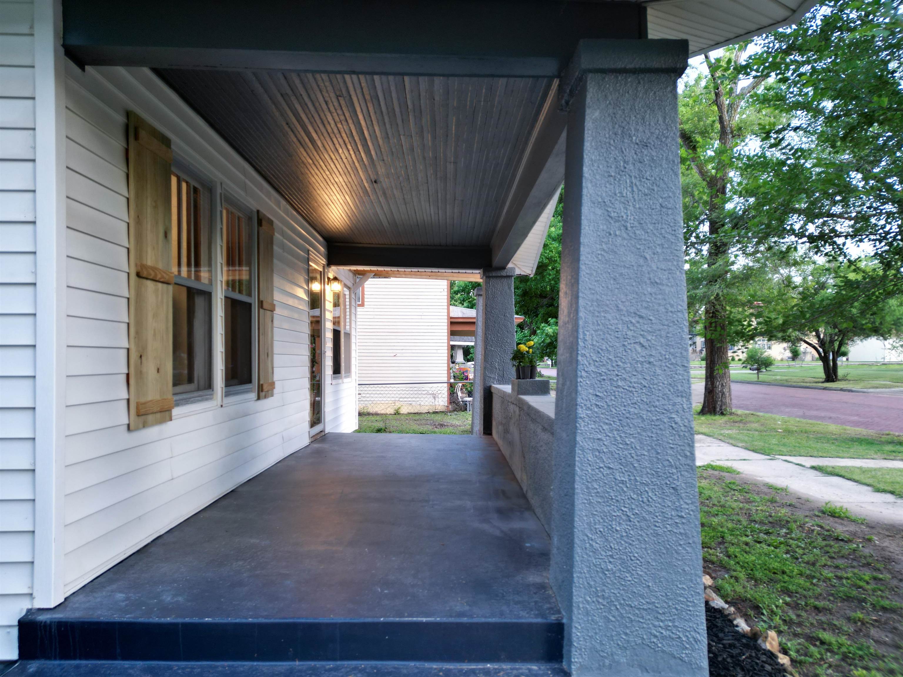 616 N 4th Street Arkansas City KS 67005