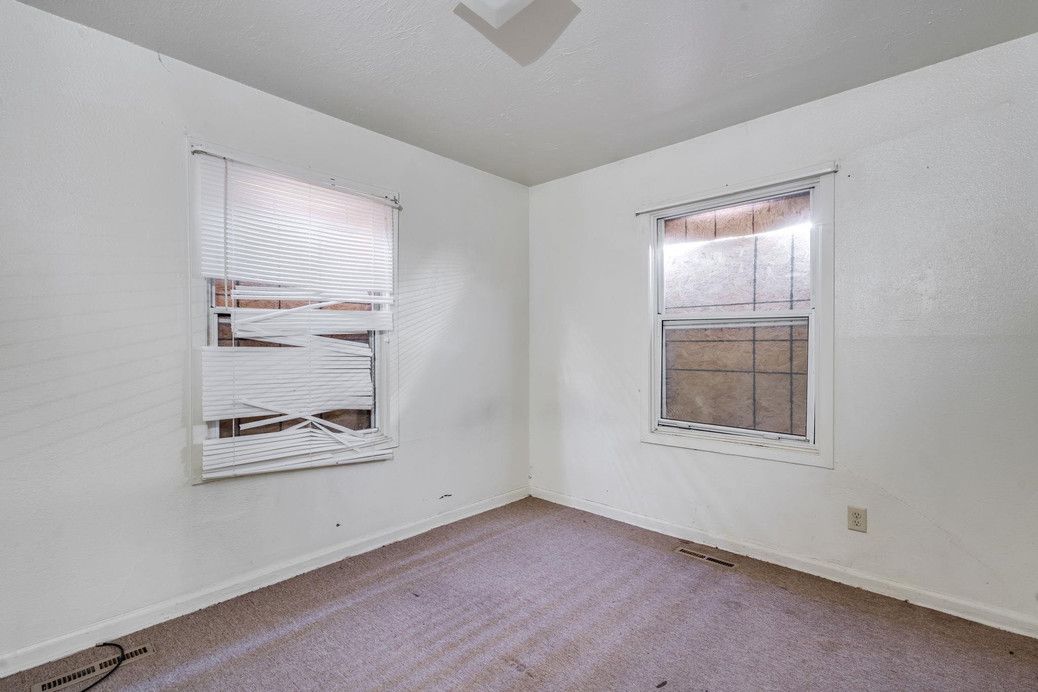 827 N Poplar Street Wichita KS 67214