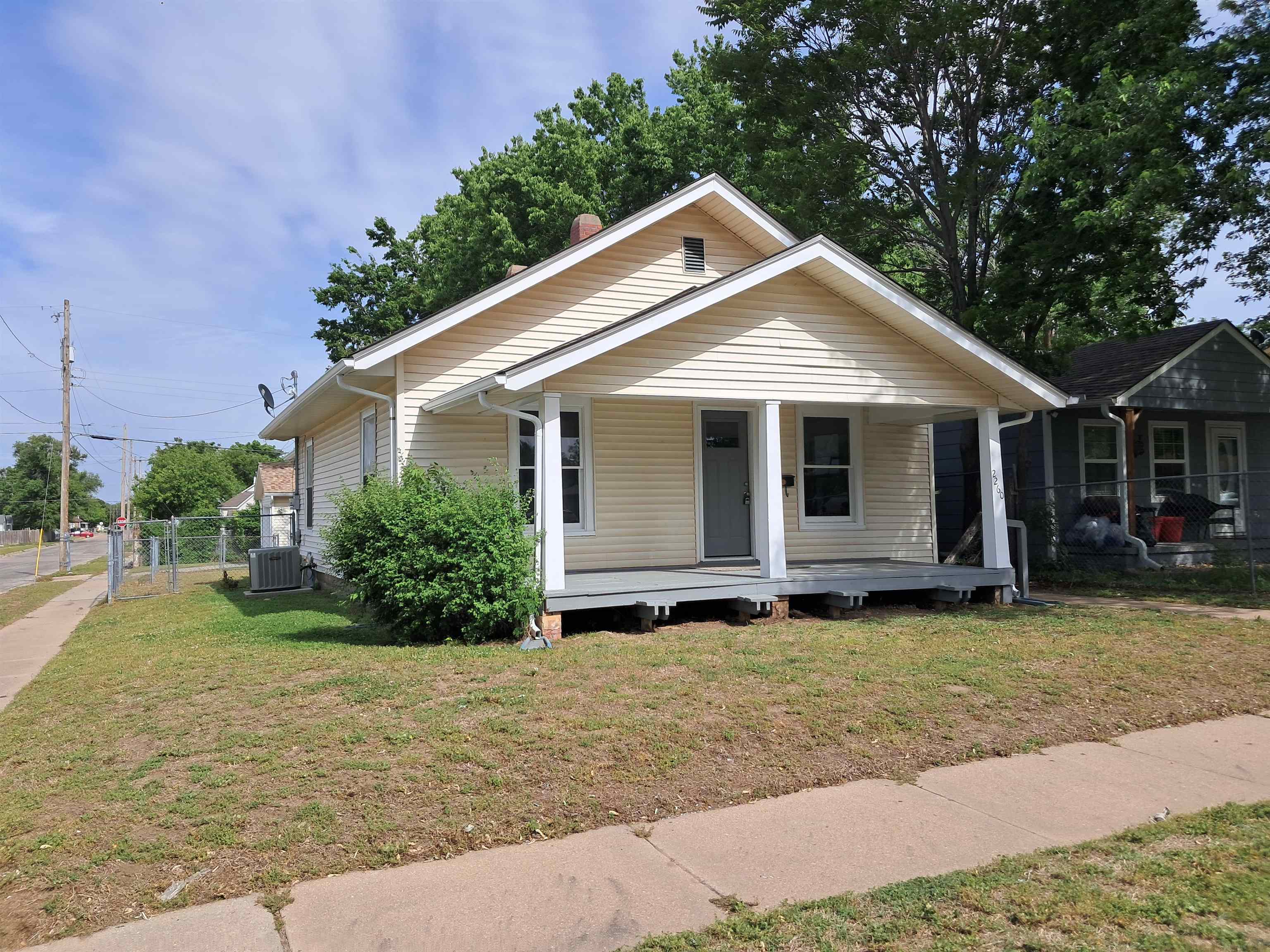 2260 N Woodland Wichita KS 67204
