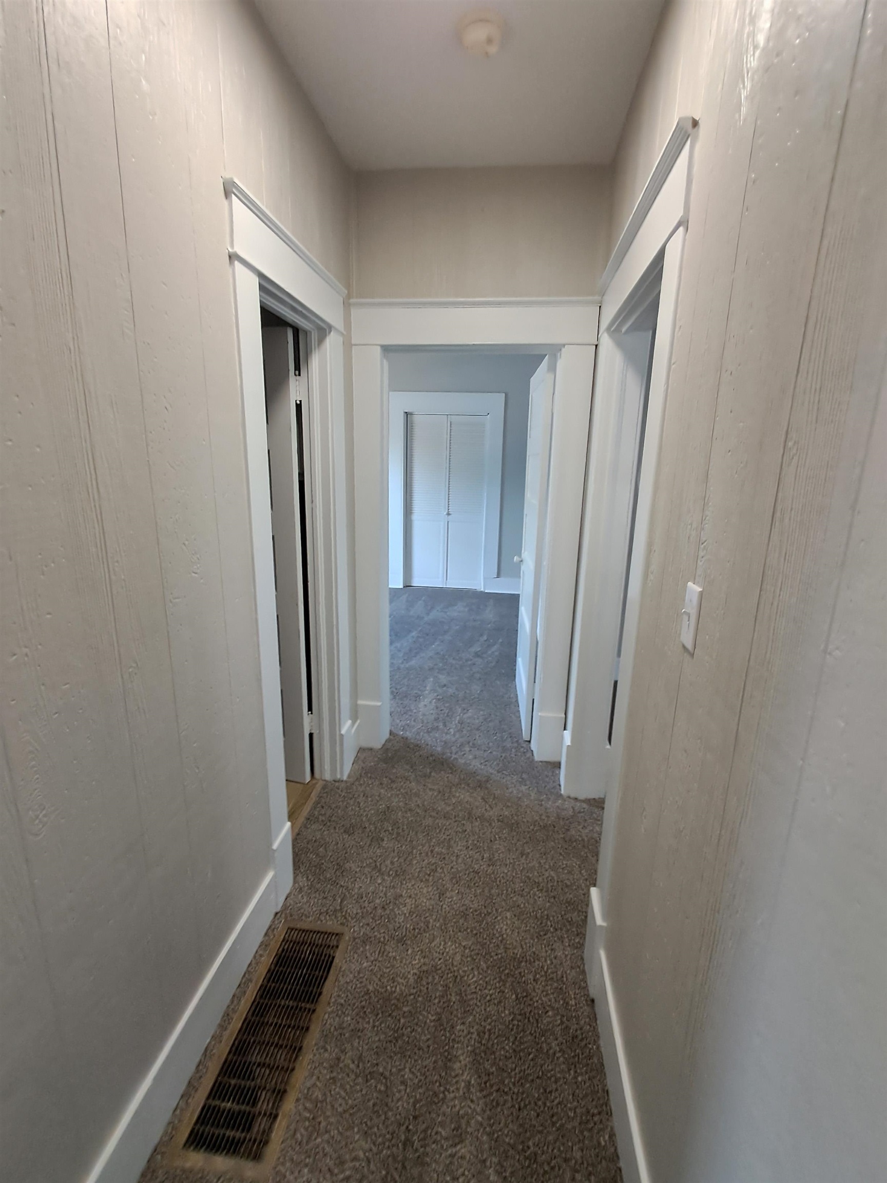 2260 N Woodland Wichita KS 67204
