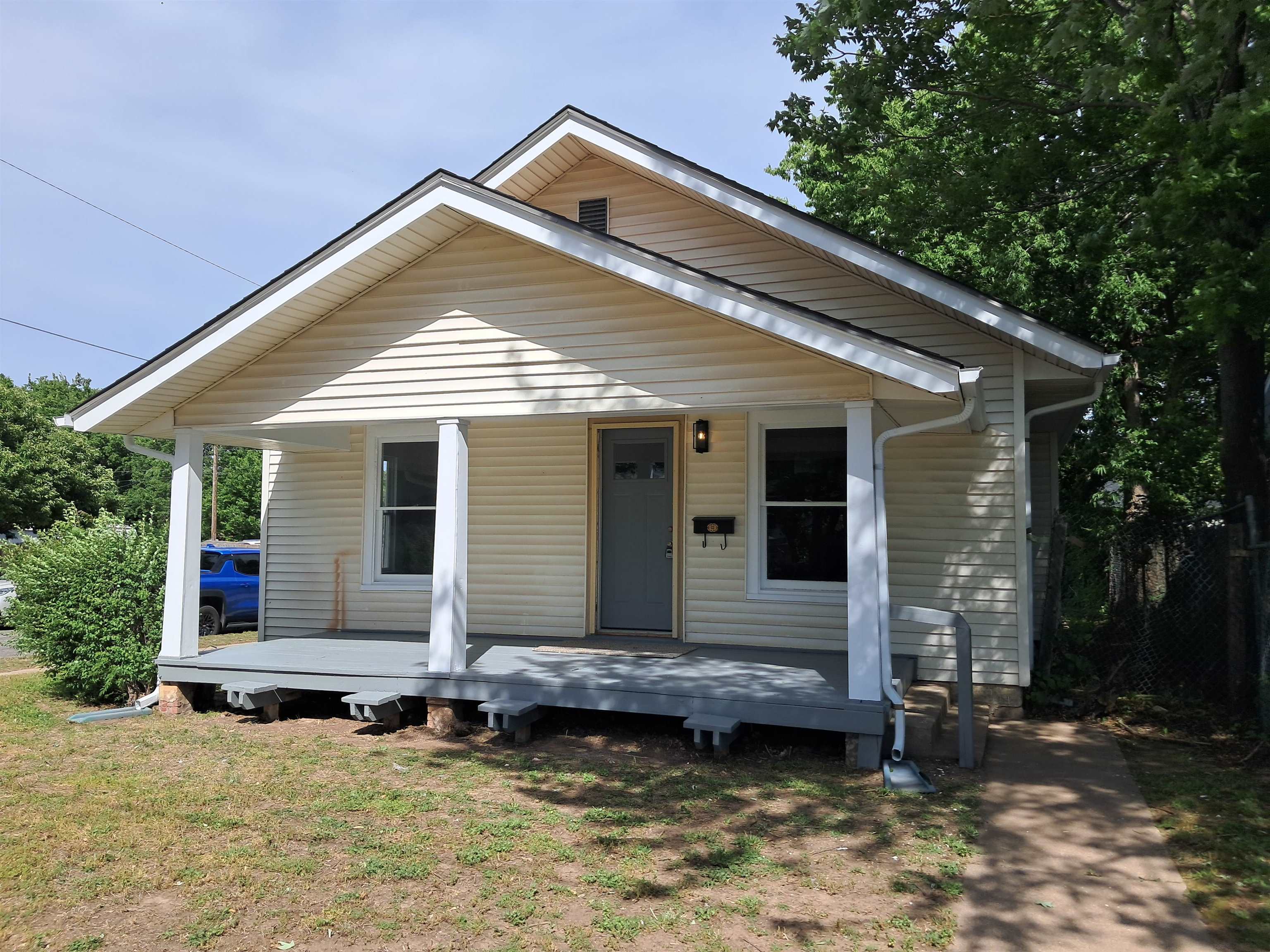 2260 N Woodland Wichita KS 67204