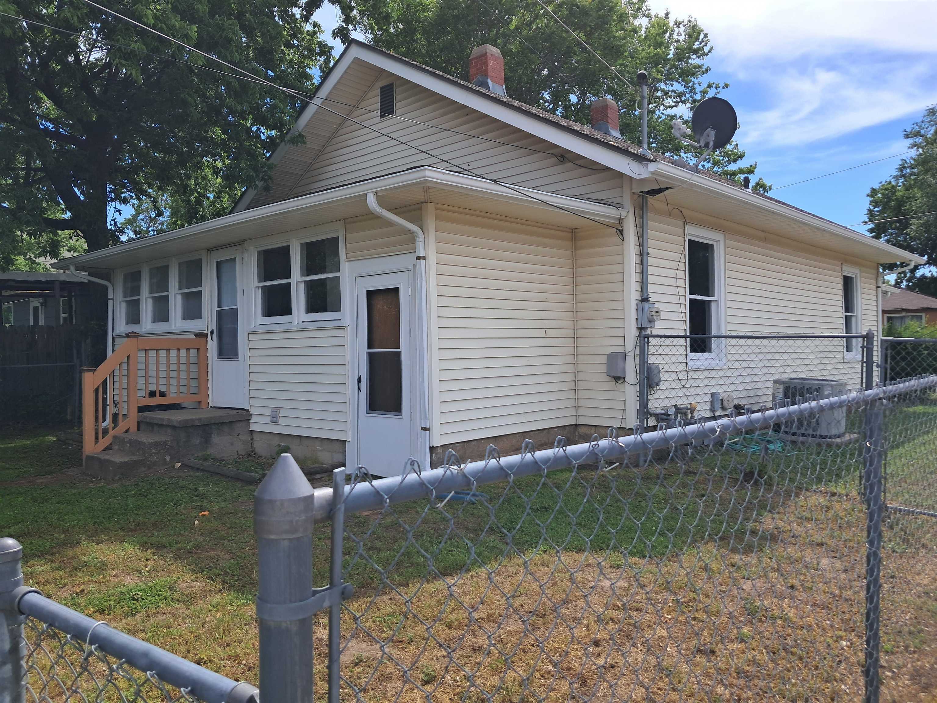 2260 N Woodland Wichita KS 67204
